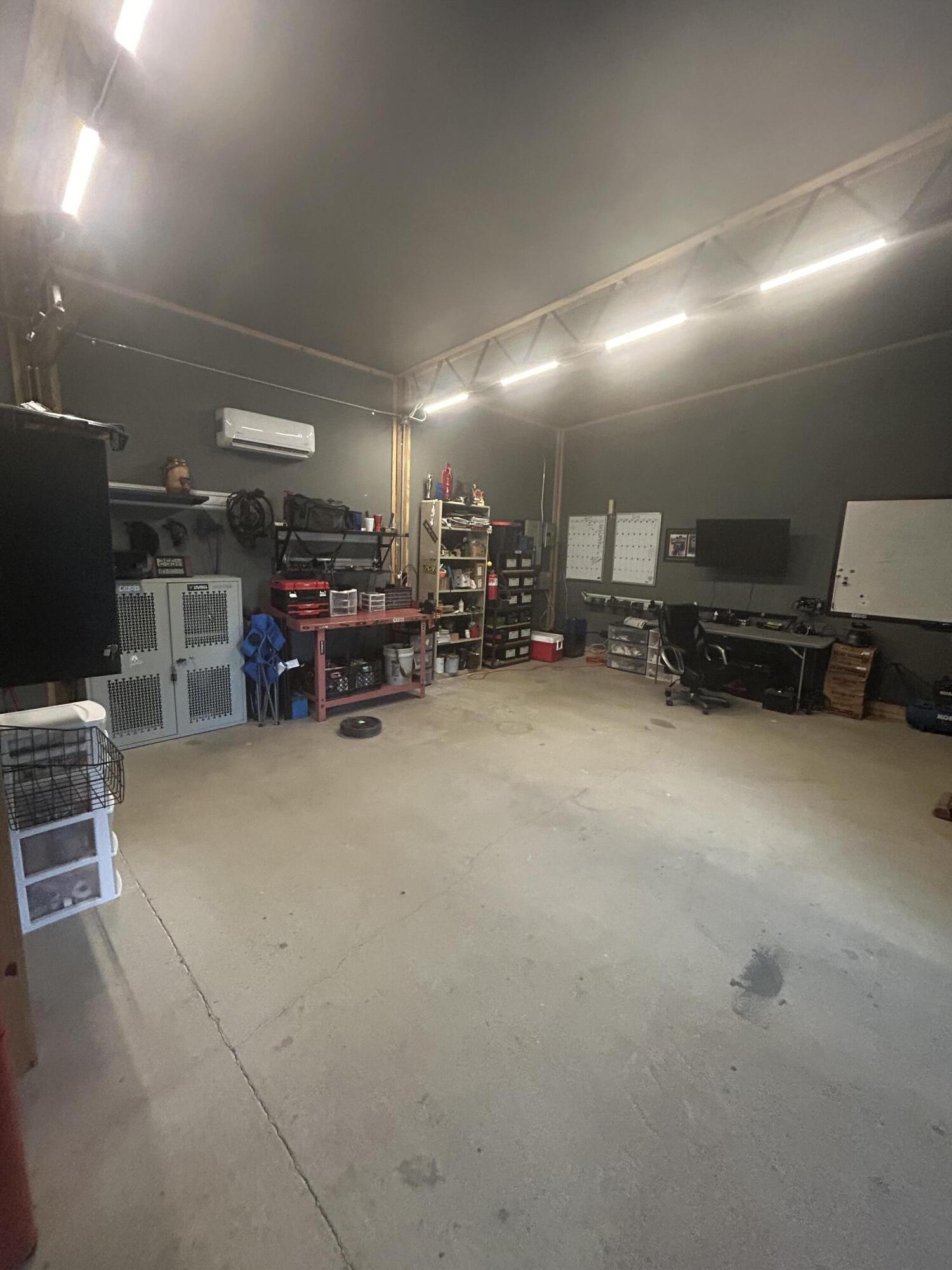 METES & BOUNDS - Farm