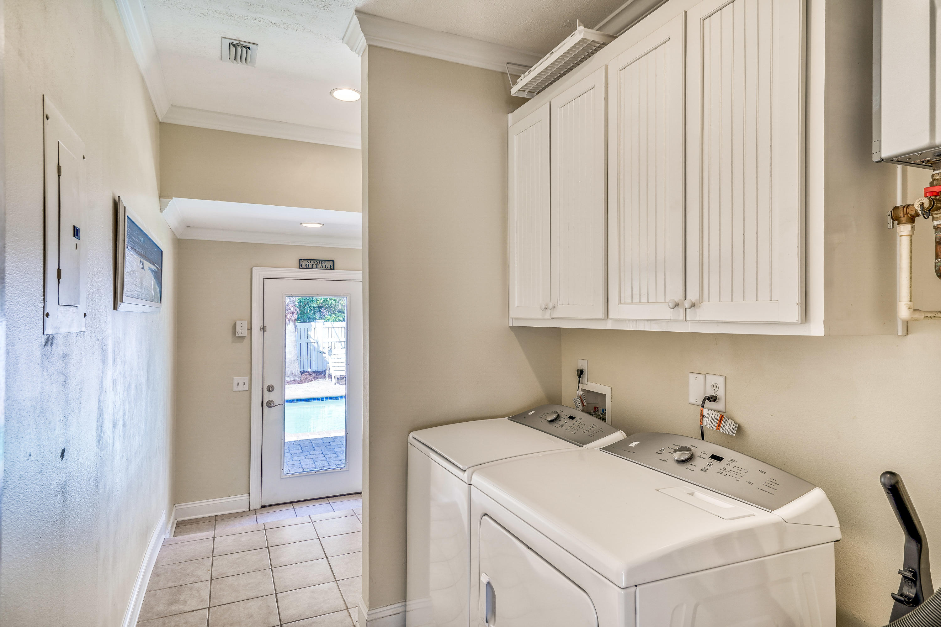 SEABREEZE EAST - Residential