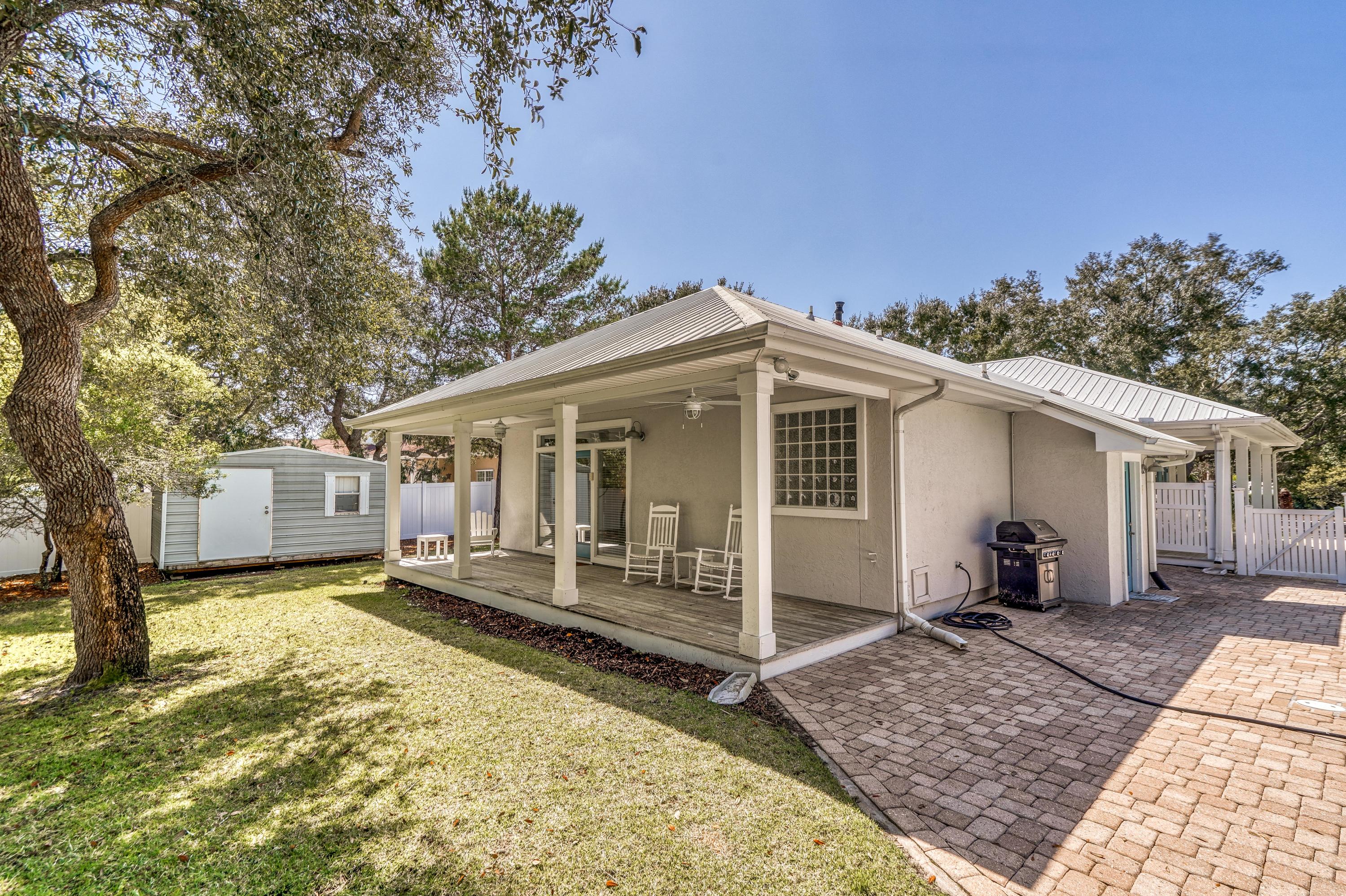 SEABREEZE EAST - Residential