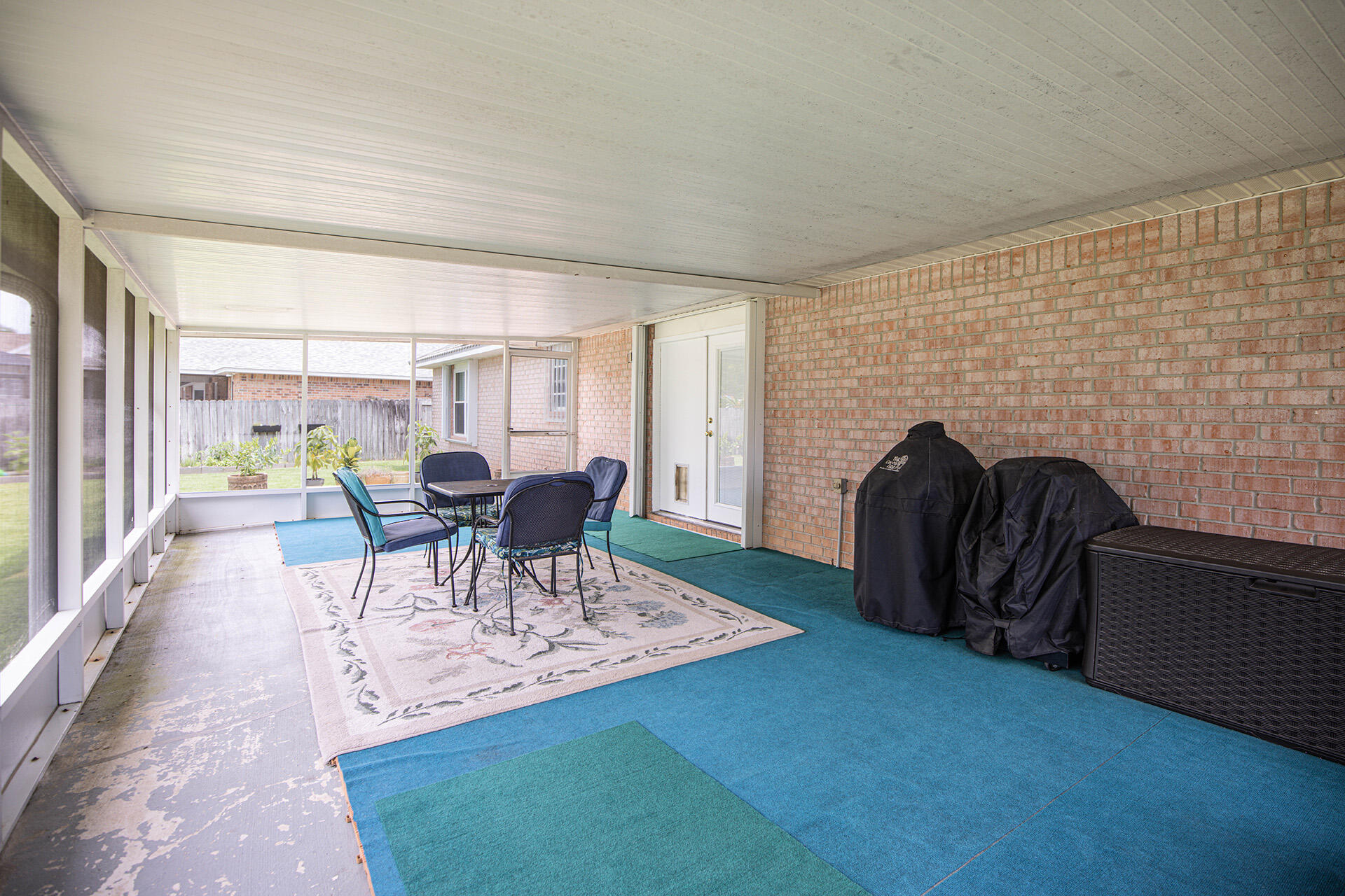 BRISTOL VILLAGE RAINTREE ESTATES - Residential