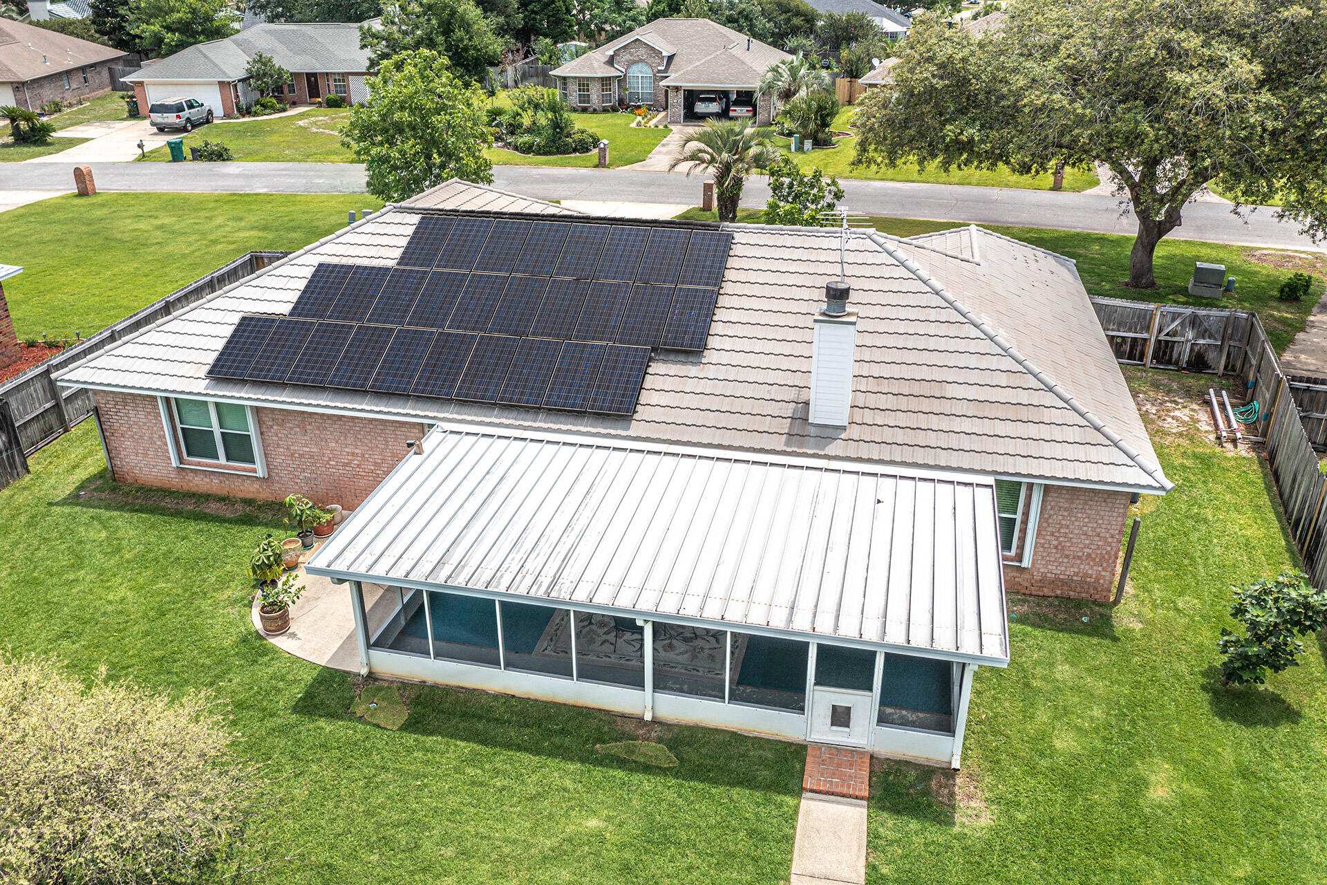 BRISTOL VILLAGE RAINTREE ESTATES - Residential