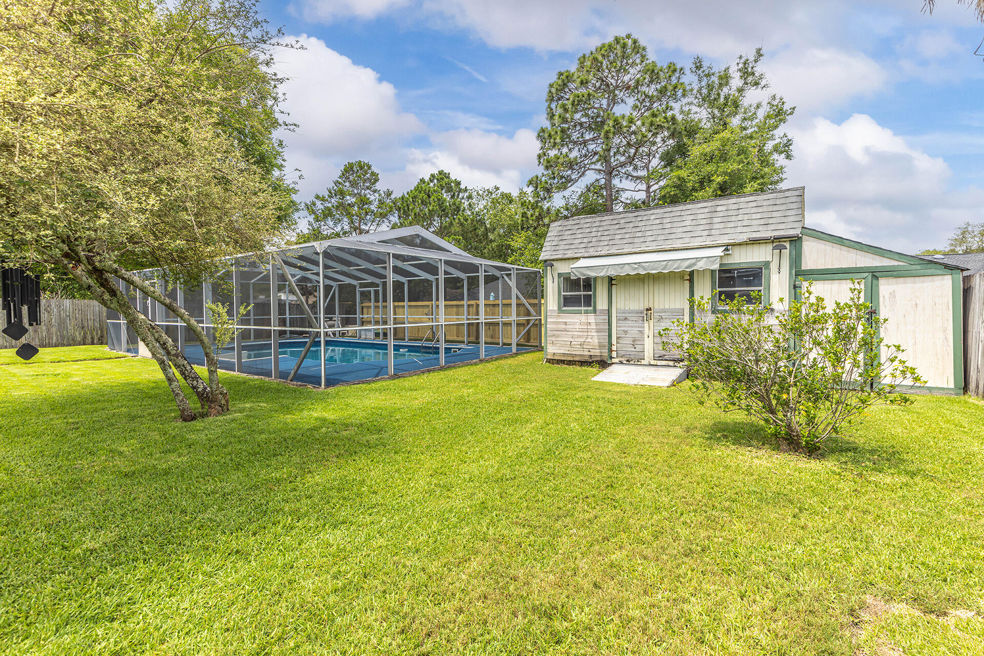 BRISTOL VILLAGE RAINTREE ESTATES - Residential