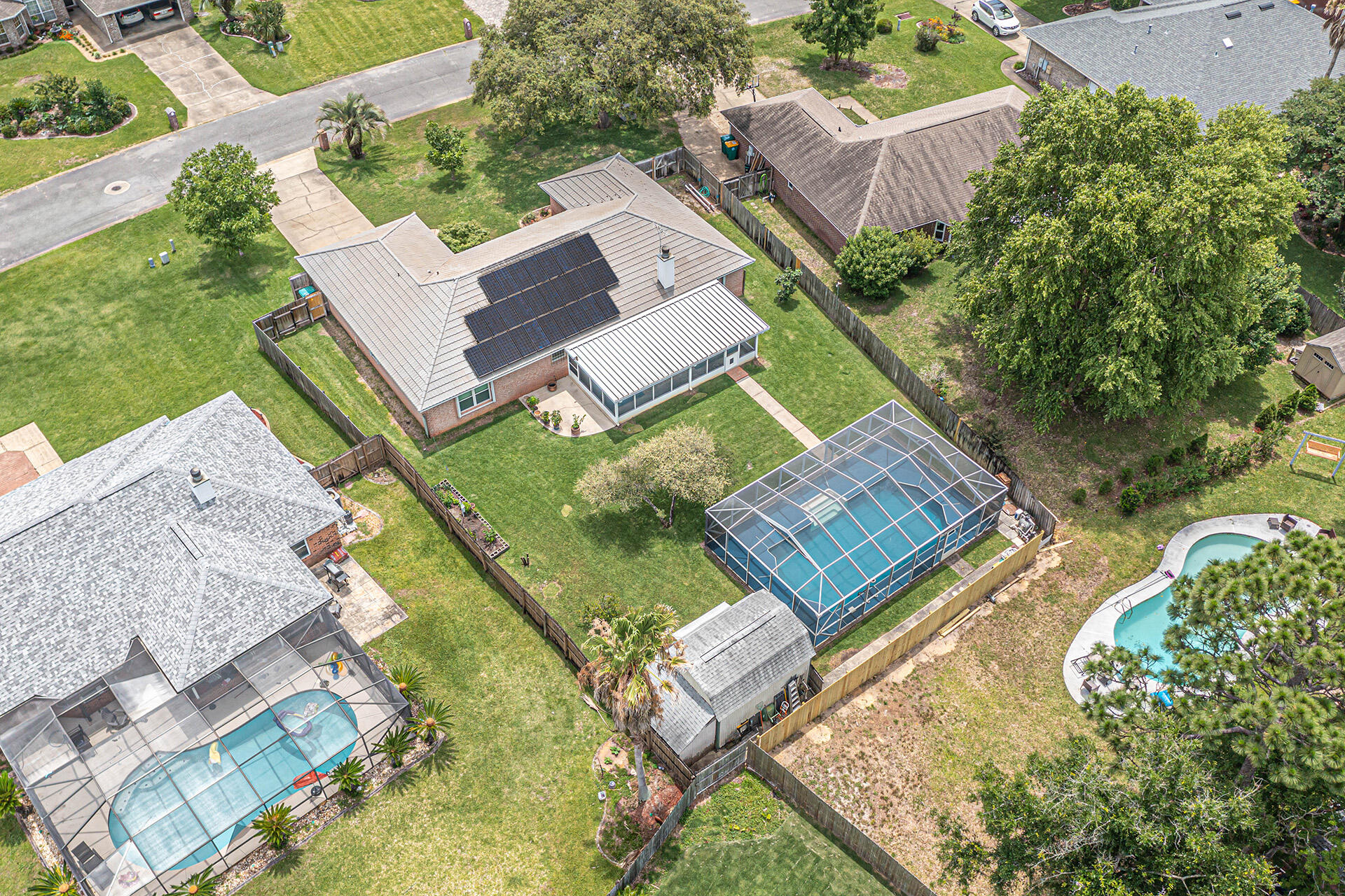 BRISTOL VILLAGE RAINTREE ESTATES - Residential