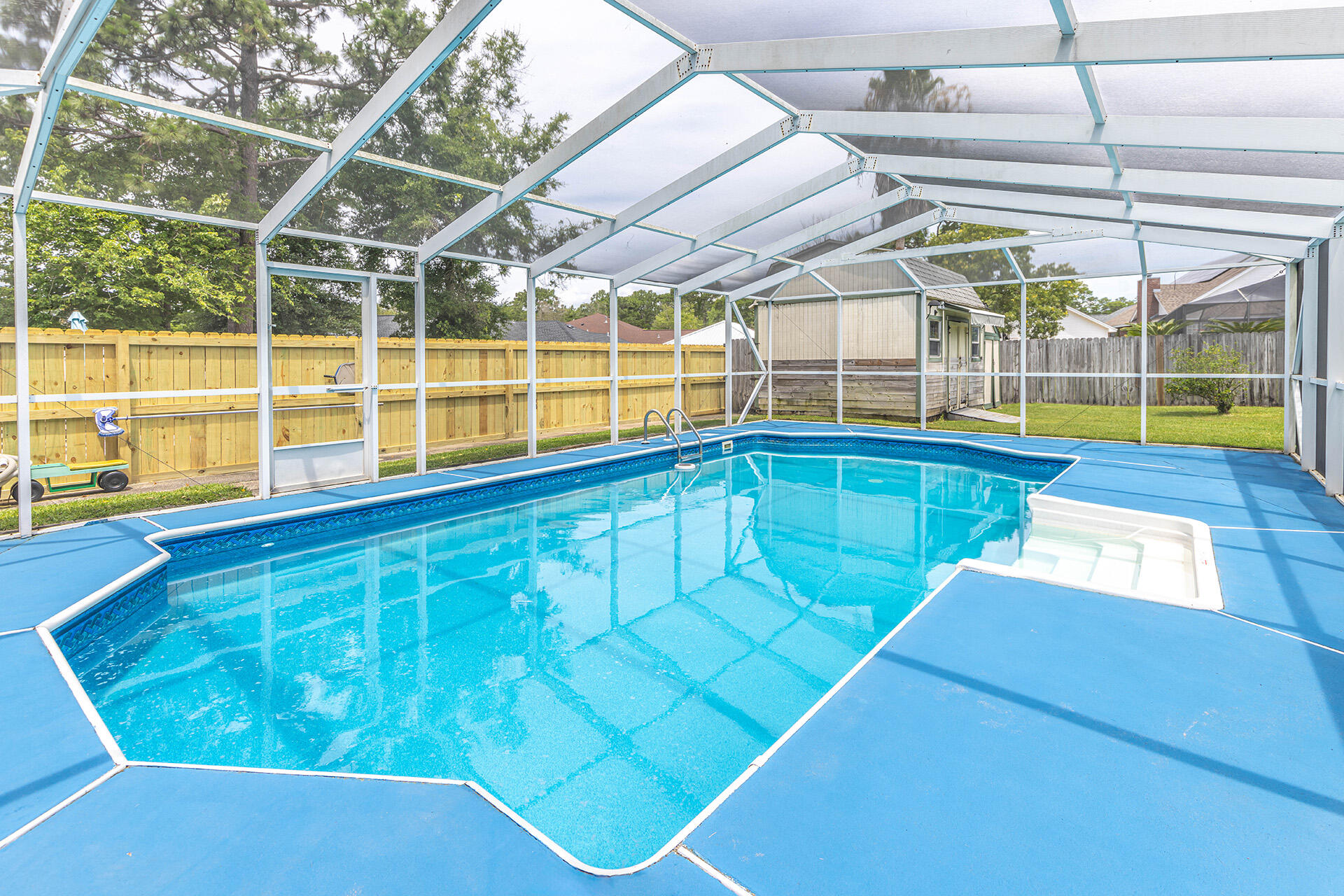 BRISTOL VILLAGE RAINTREE ESTATES - Residential