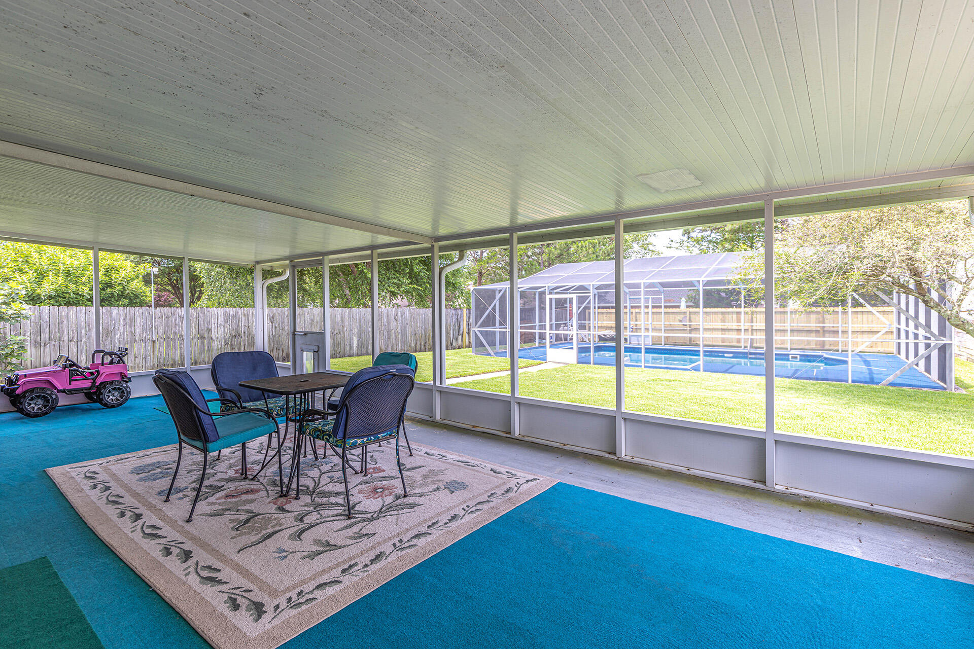 BRISTOL VILLAGE RAINTREE ESTATES - Residential