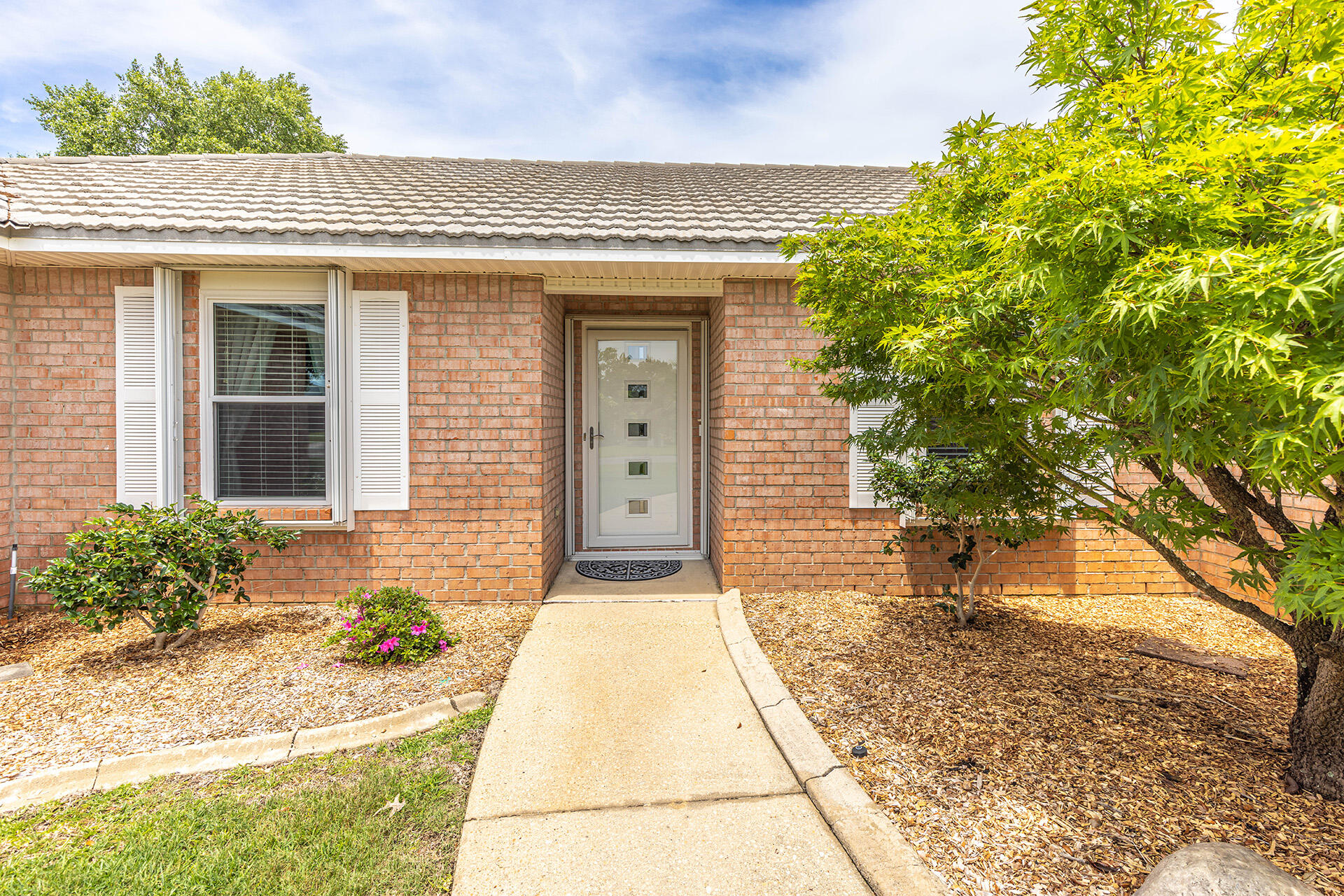 BRISTOL VILLAGE RAINTREE ESTATES - Residential