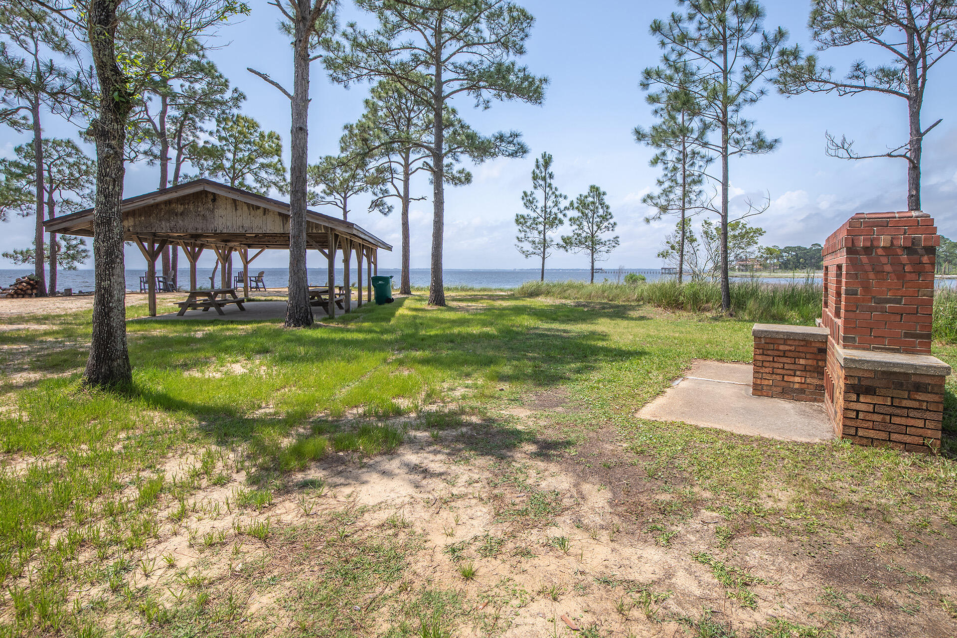 BRISTOL VILLAGE RAINTREE ESTATES - Residential