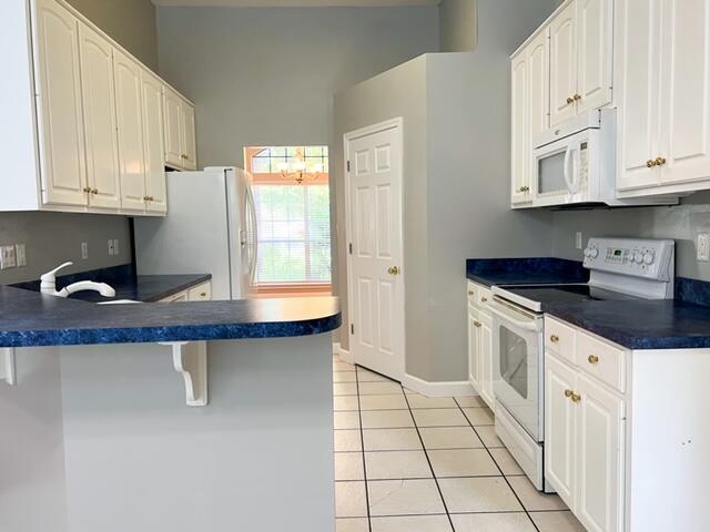 ROYAL OAKS - Residential Lease