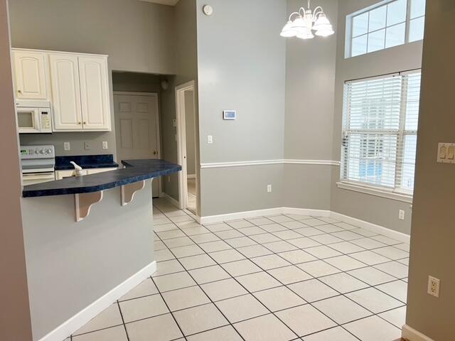 ROYAL OAKS - Residential Lease