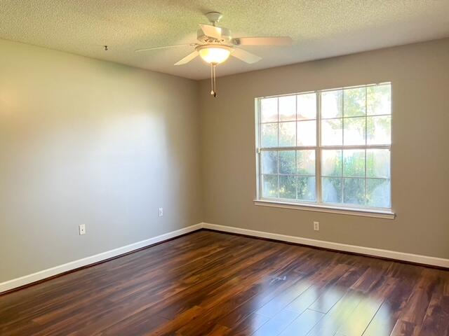 ROYAL OAKS - Residential Lease