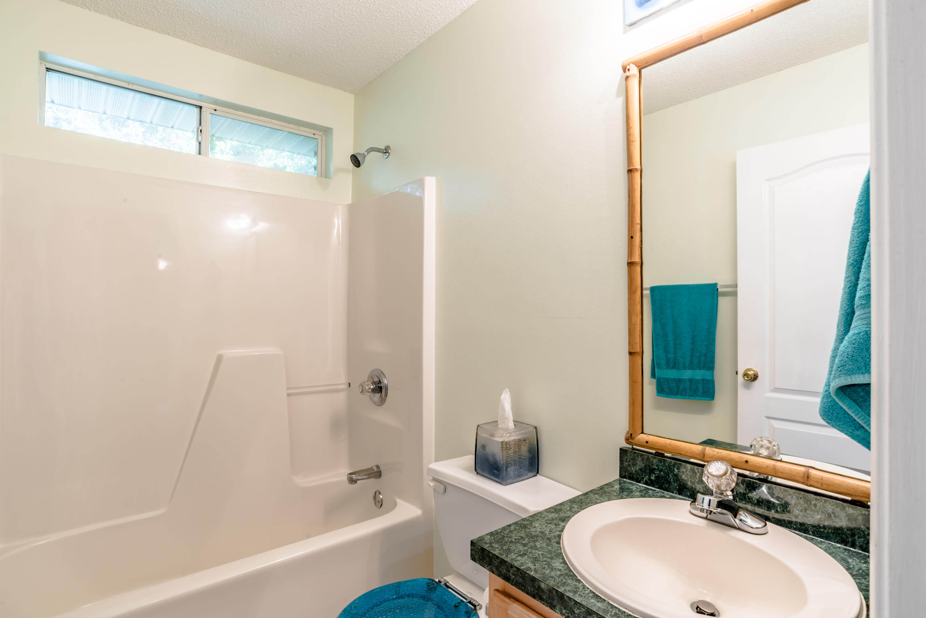 HOLLEY BY THE SEA - Residential