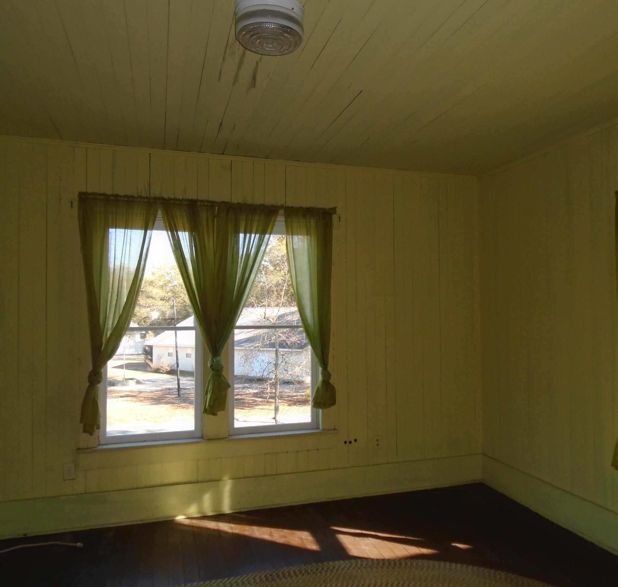 TOWN OF DEFUNIAK SPRINGS - Residential