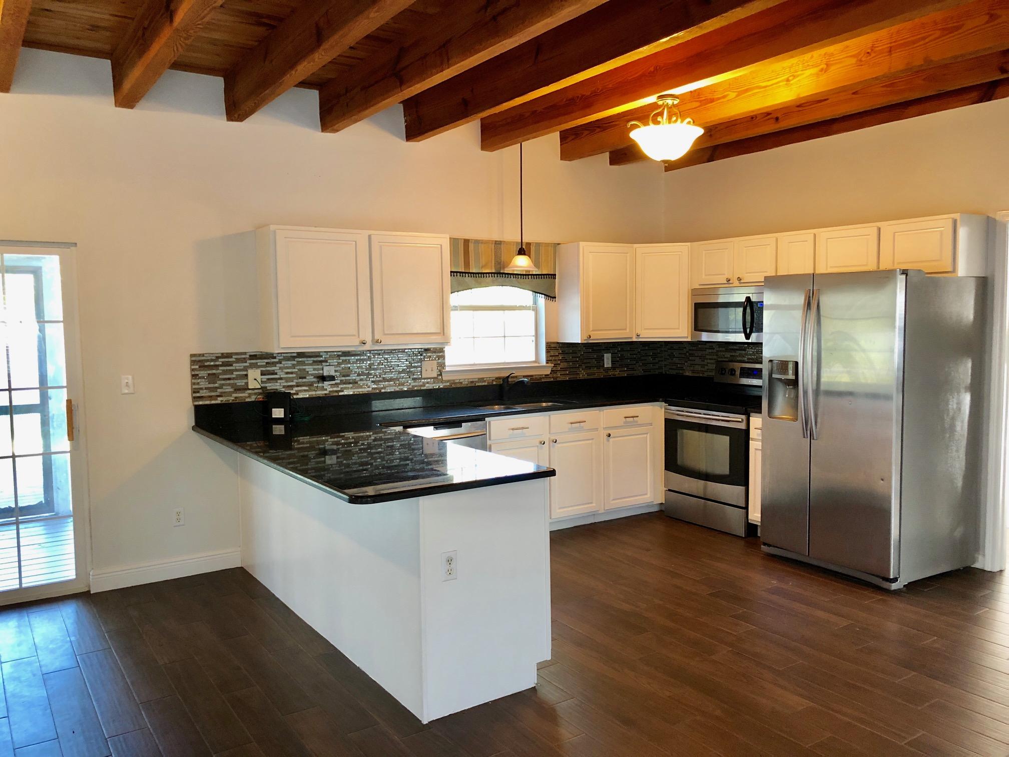 METES & BOUNDS - Residential Lease