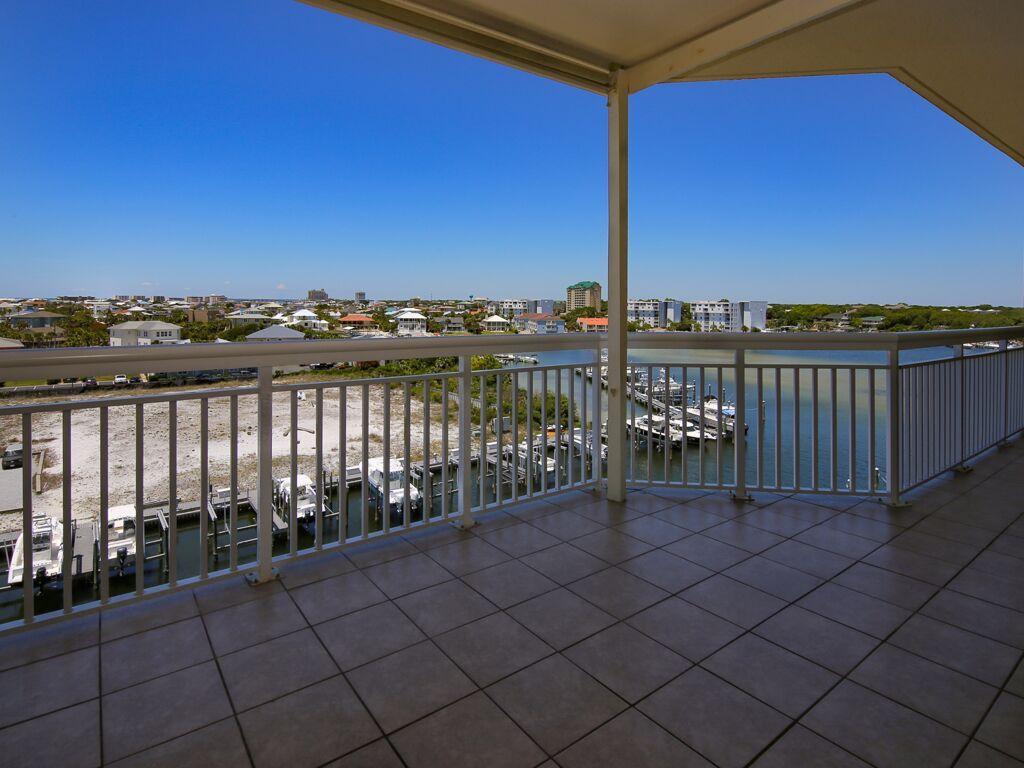 HARBOR LANDING - Residential