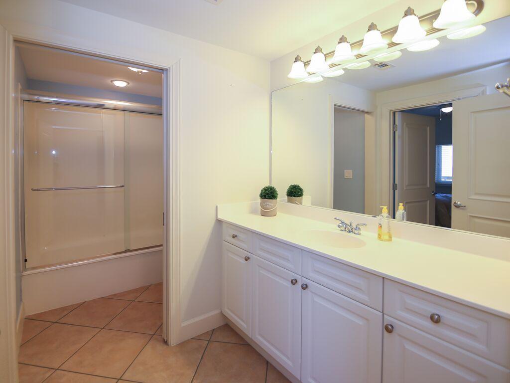 HARBOR LANDING - Residential