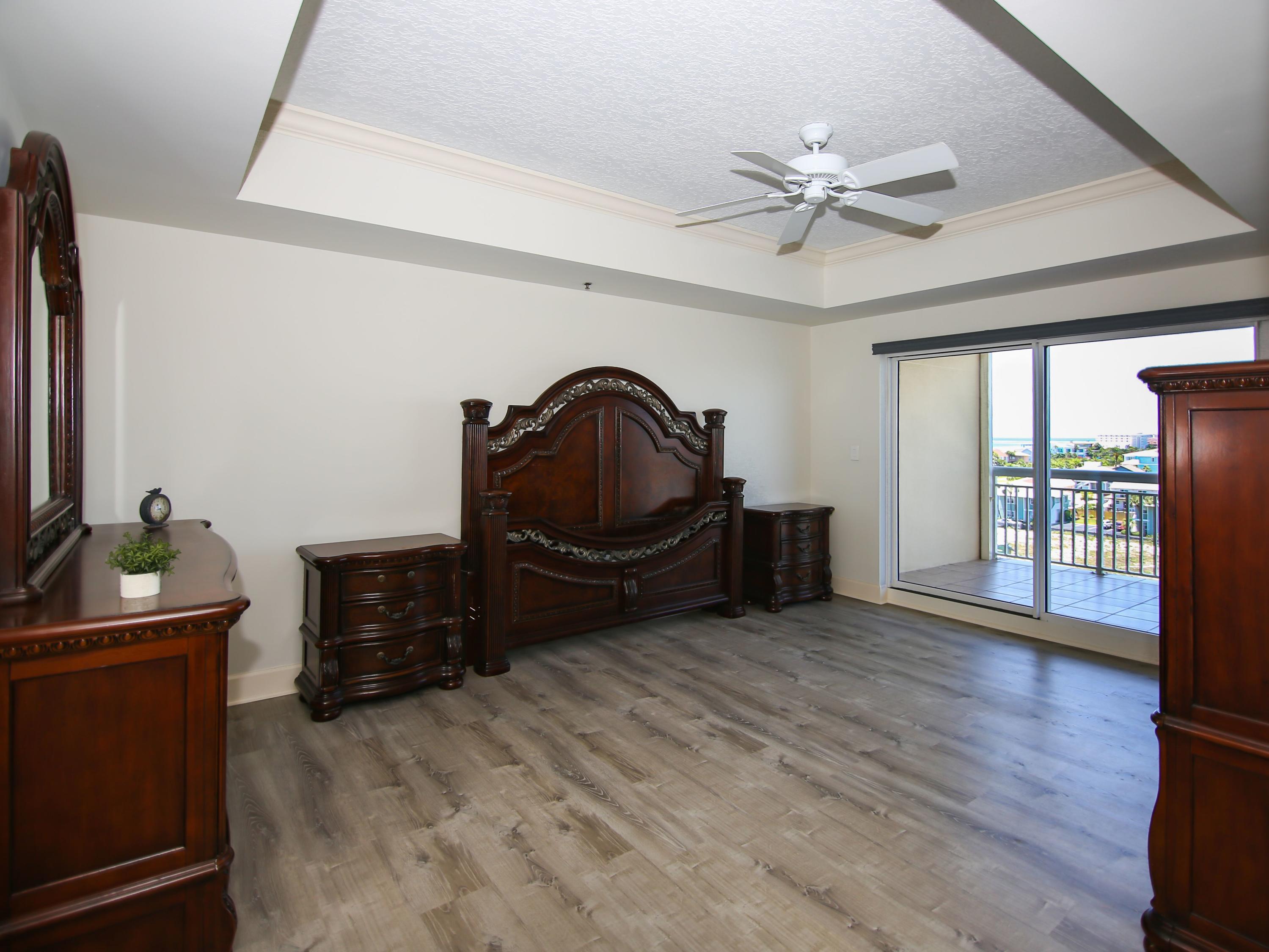 HARBOR LANDING - Residential