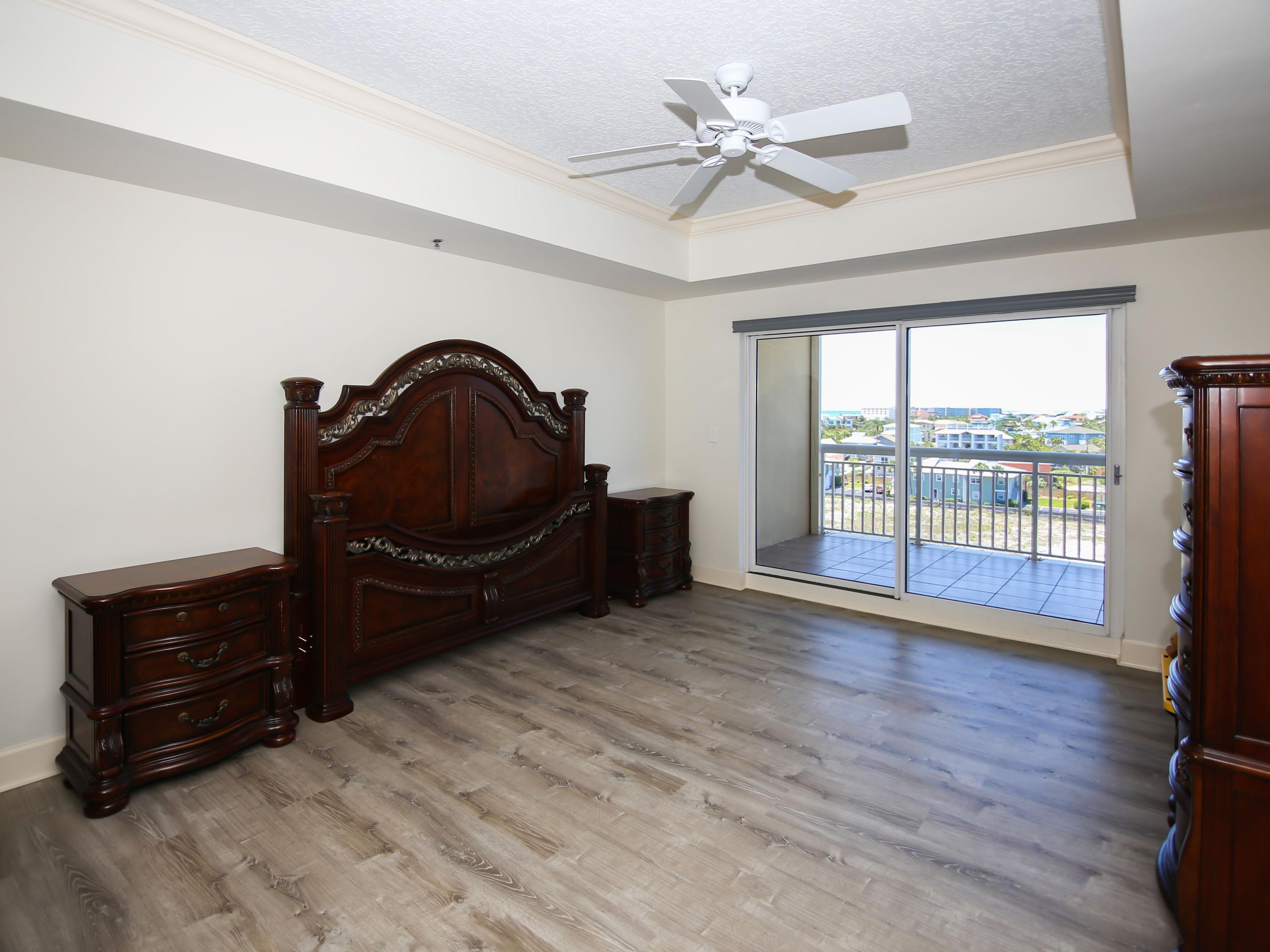 HARBOR LANDING - Residential