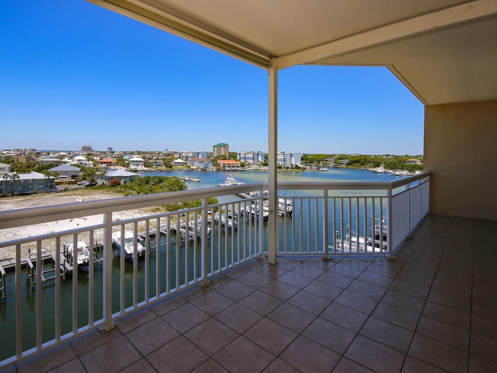 HARBOR LANDING - Residential