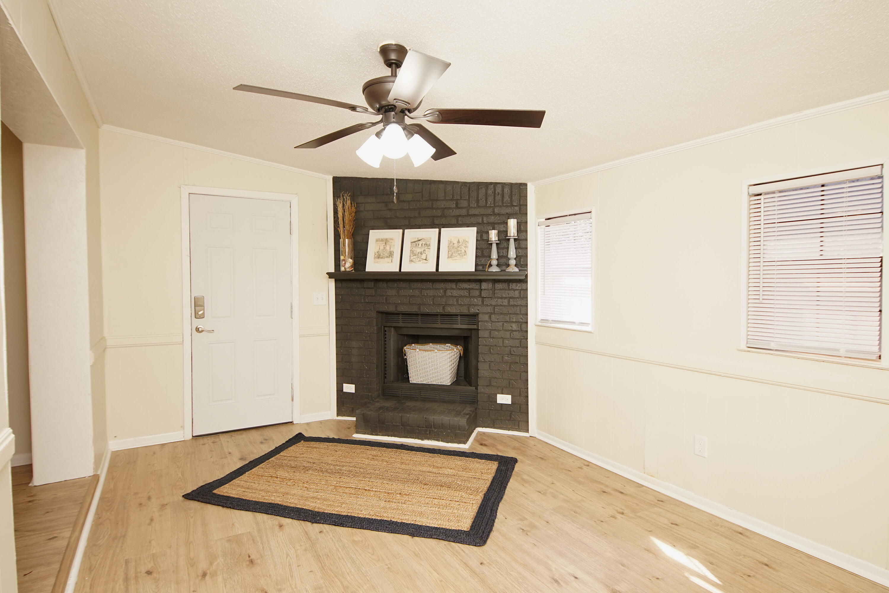 BRYN MAWR PARK - Residential Lease