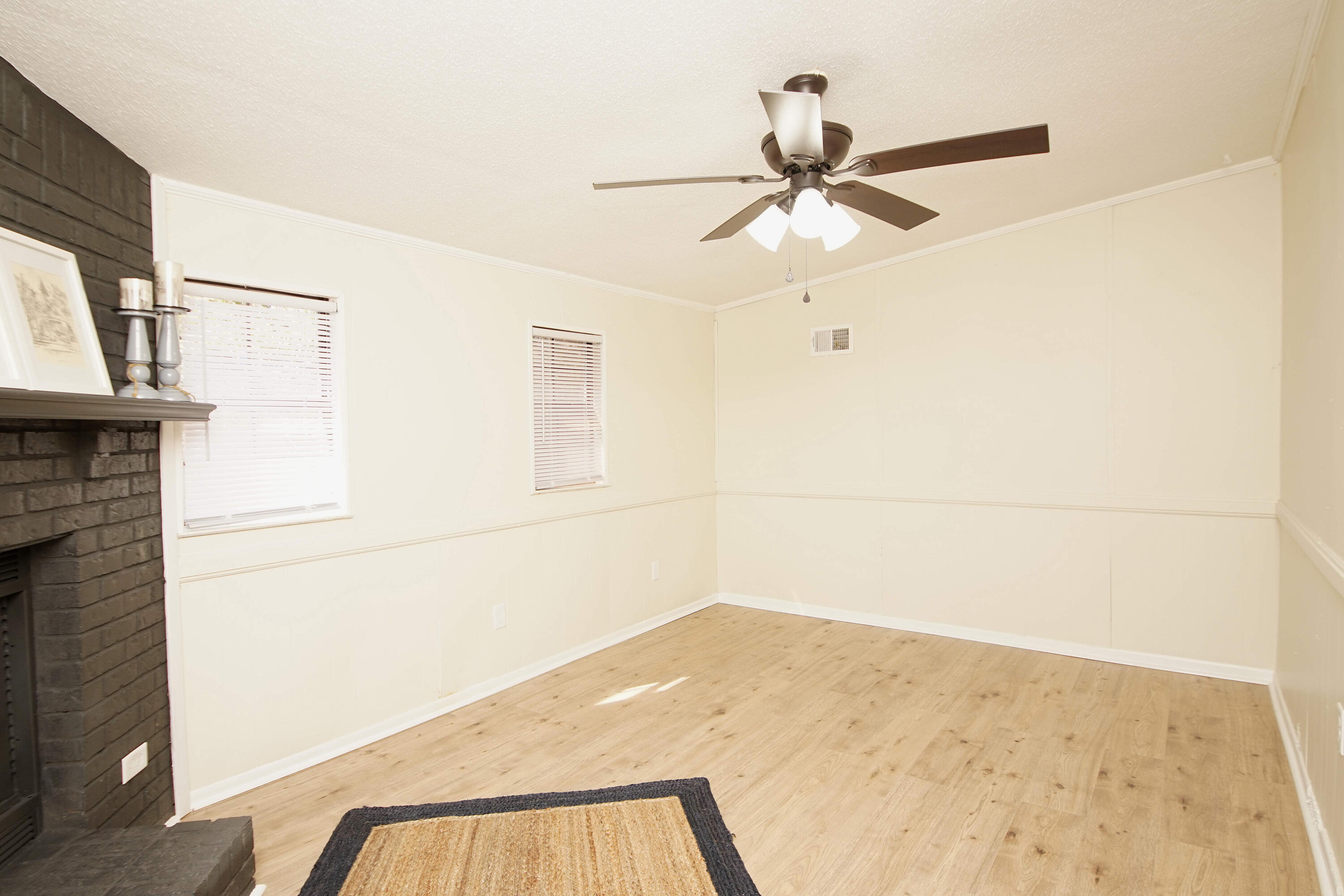 BRYN MAWR PARK - Residential Lease