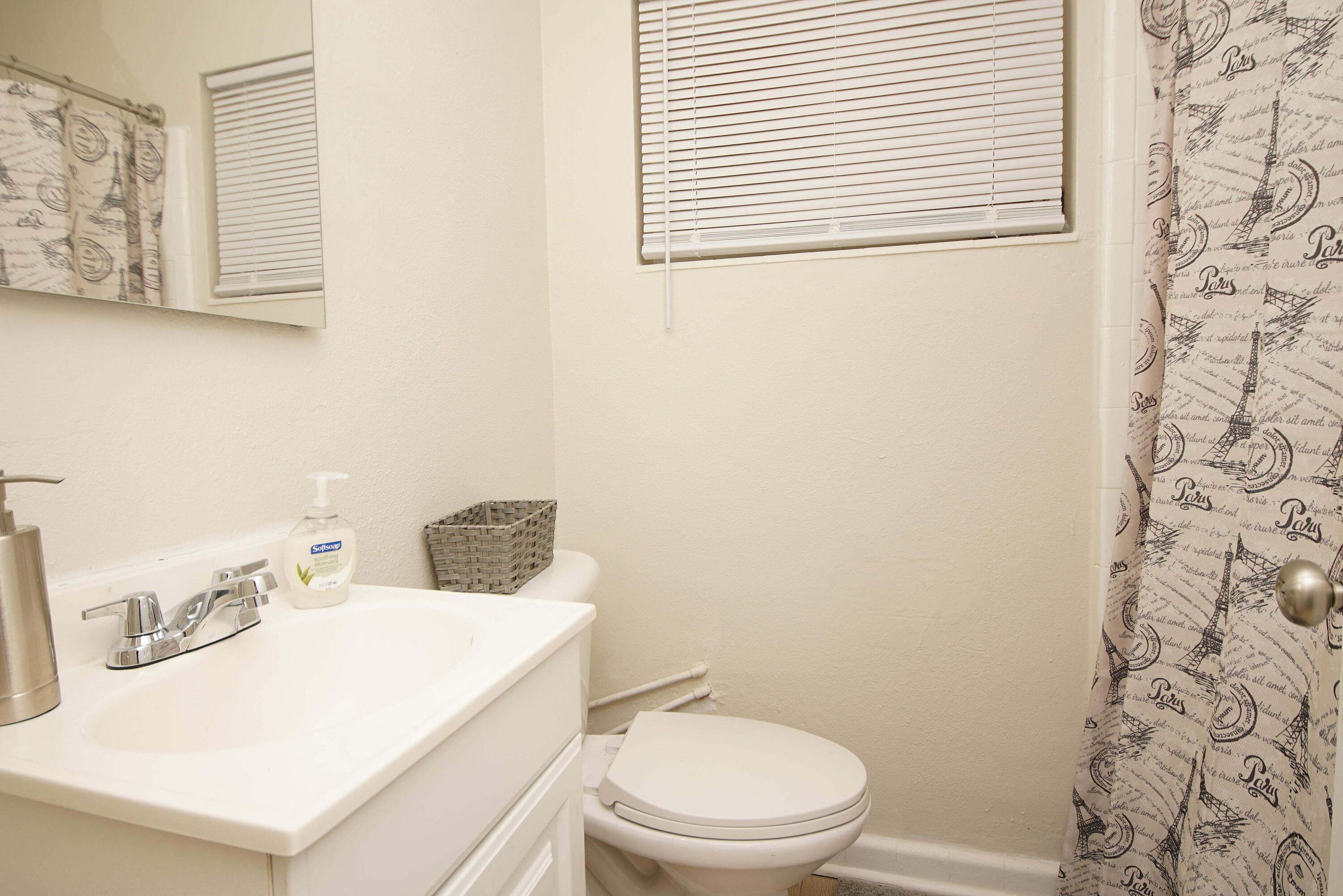 BRYN MAWR PARK - Residential Lease