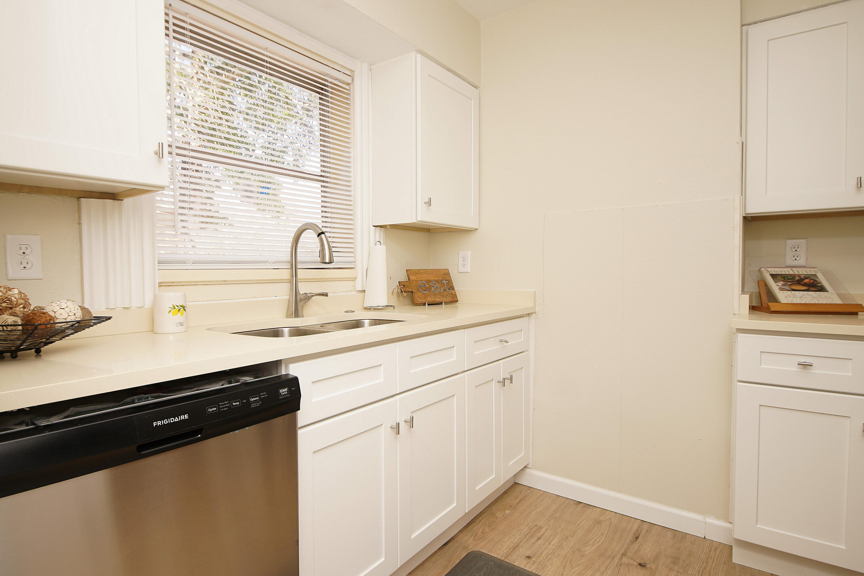 BRYN MAWR PARK - Residential Lease