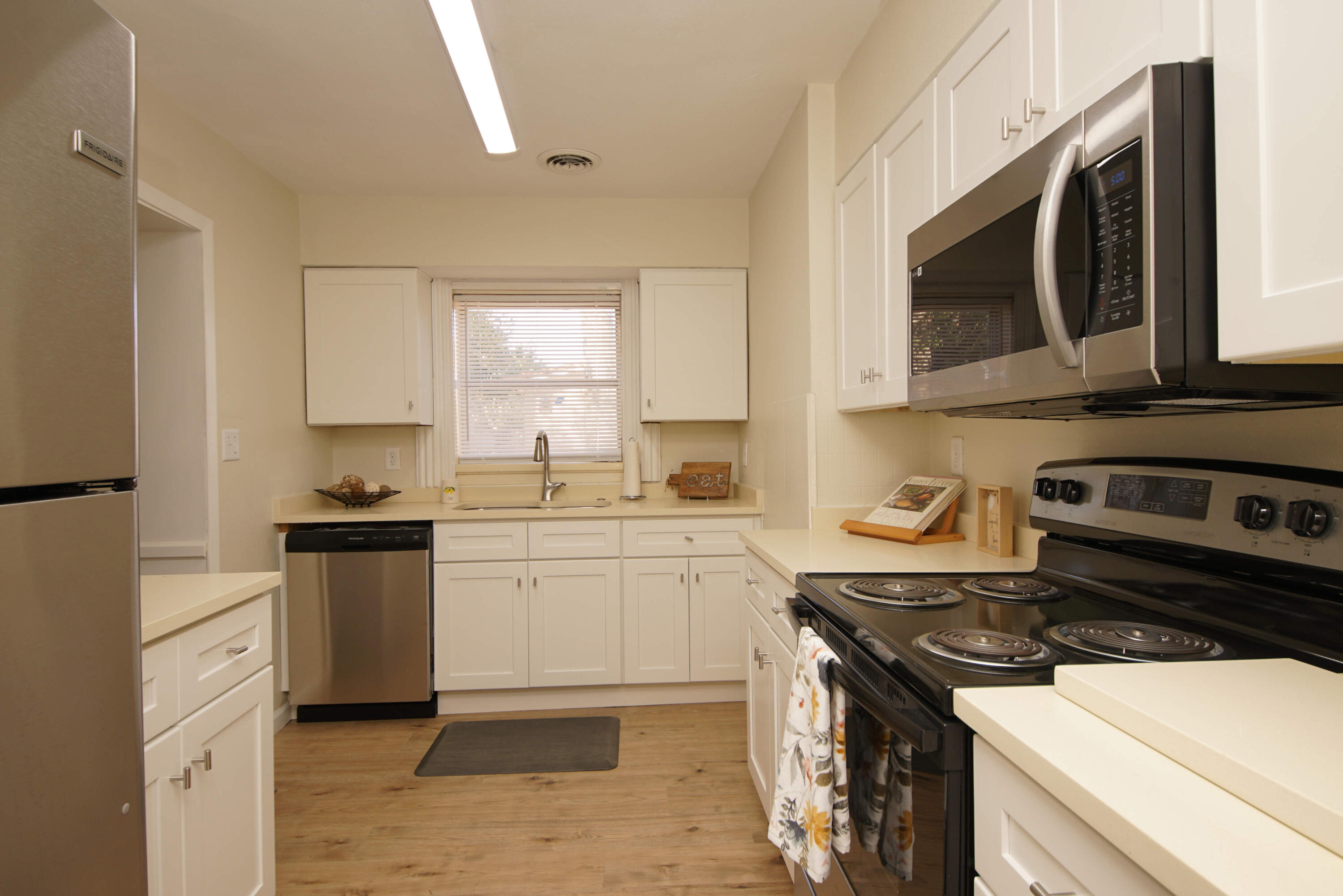 BRYN MAWR PARK - Residential Lease