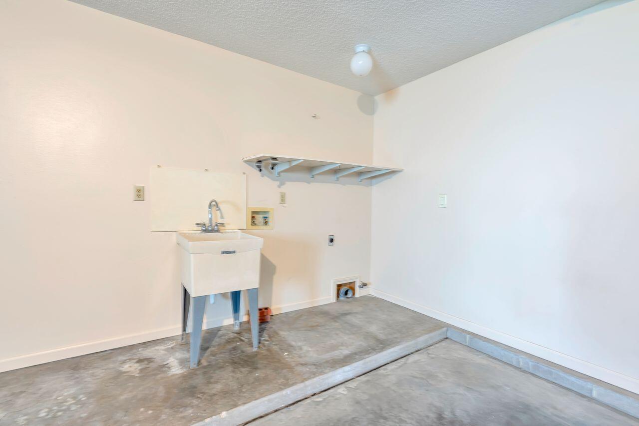 Cedar Ridge - Residential