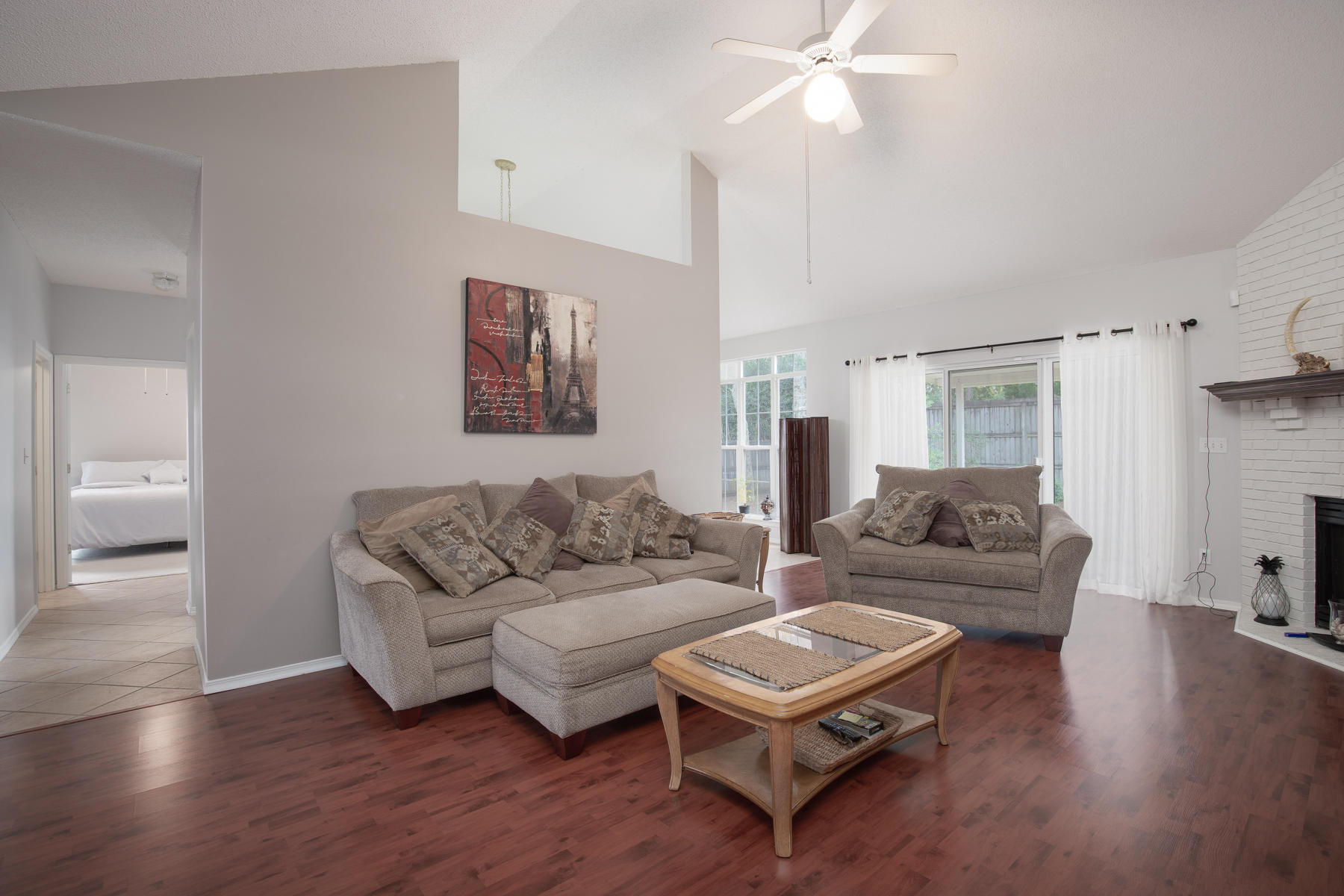 PARKWOOD SQUARE PH 2 - Residential