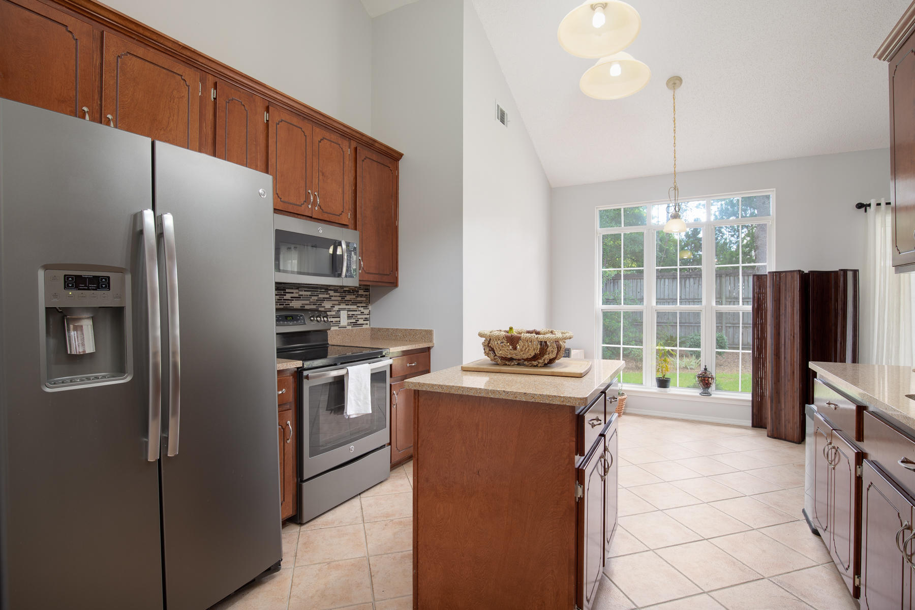 PARKWOOD SQUARE PH 2 - Residential