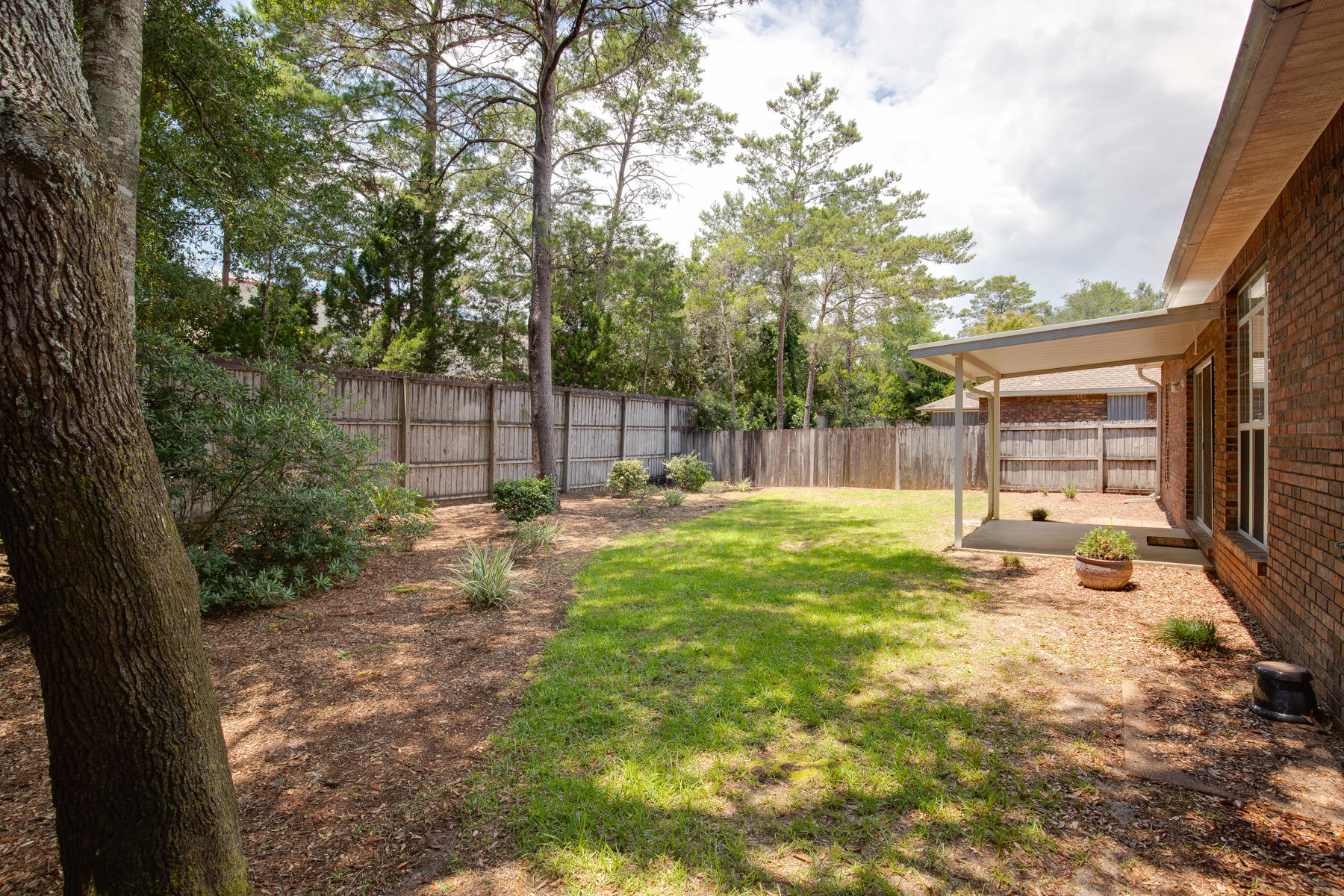 PARKWOOD SQUARE PH 2 - Residential