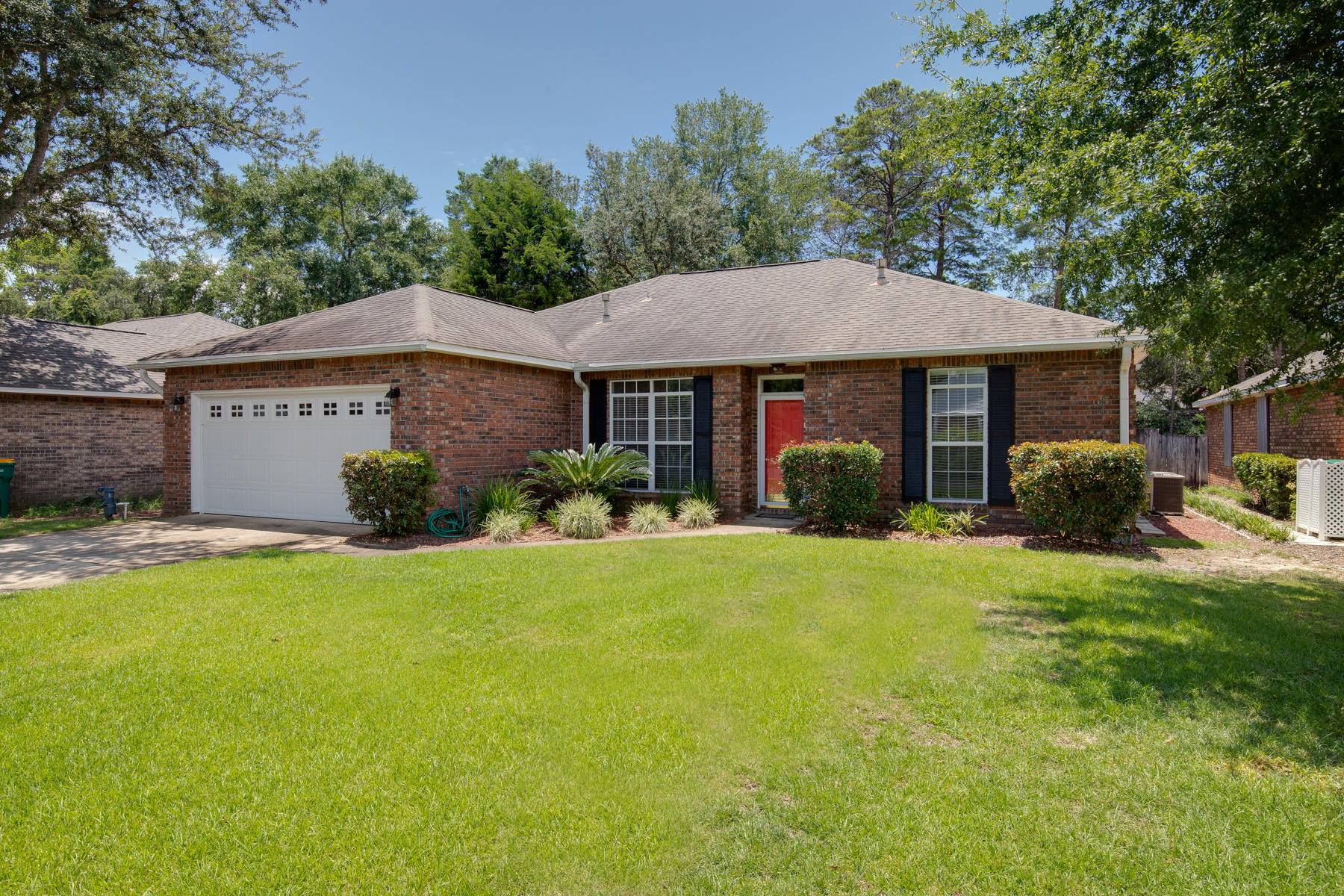 PARKWOOD SQUARE PH 2 - Residential