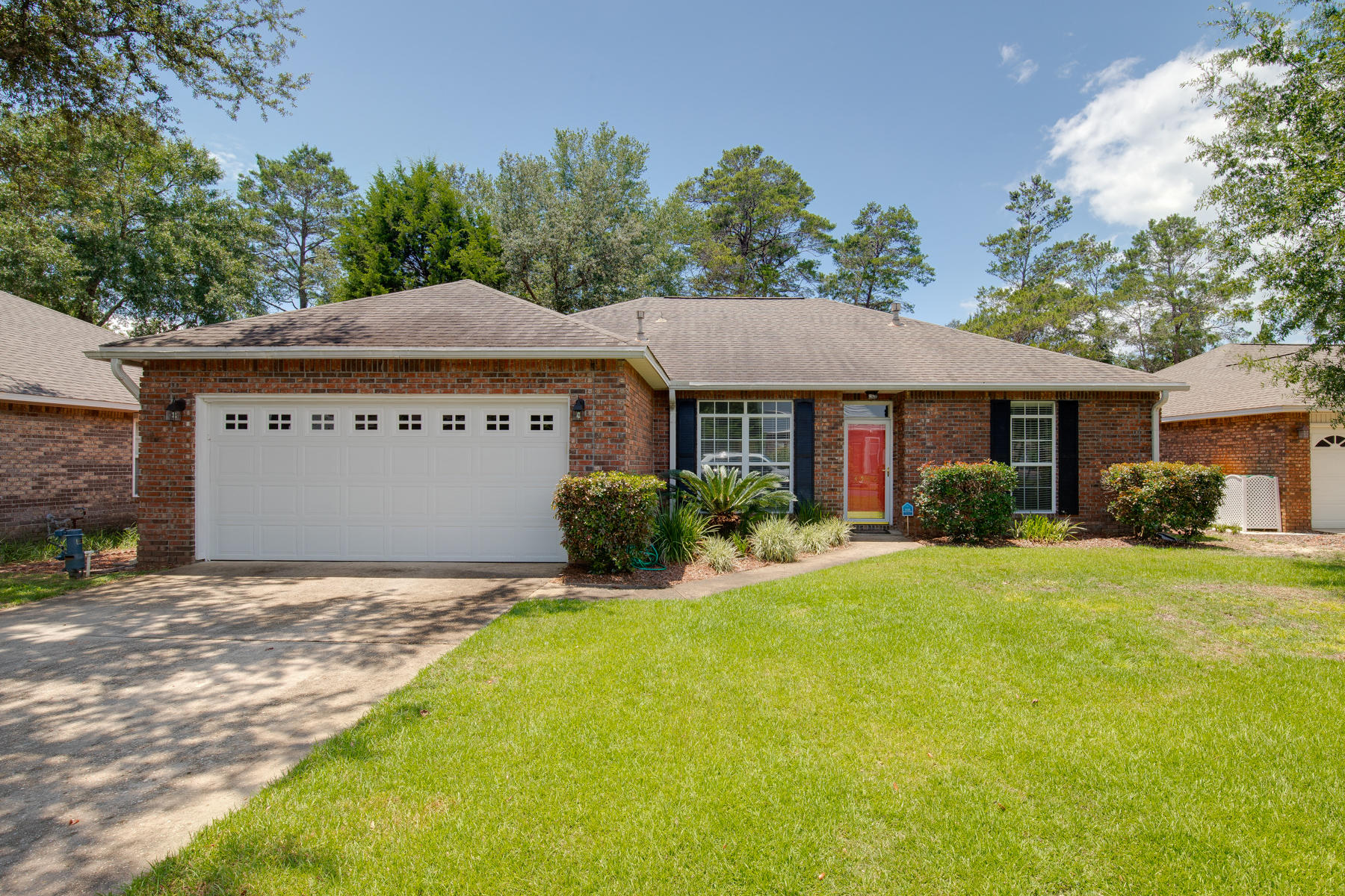 PARKWOOD SQUARE PH 2 - Residential