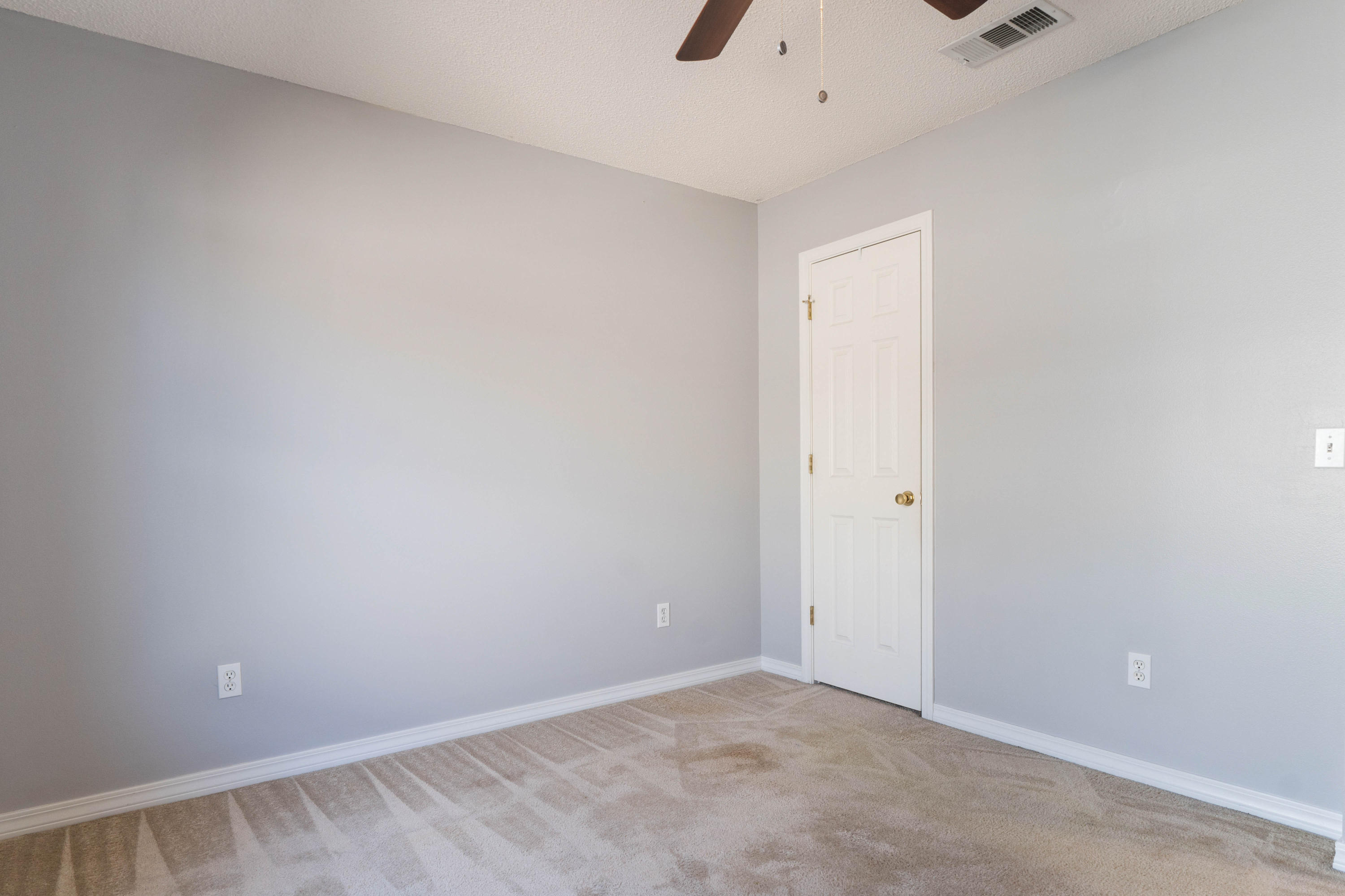 VINEYARD THE - Residential