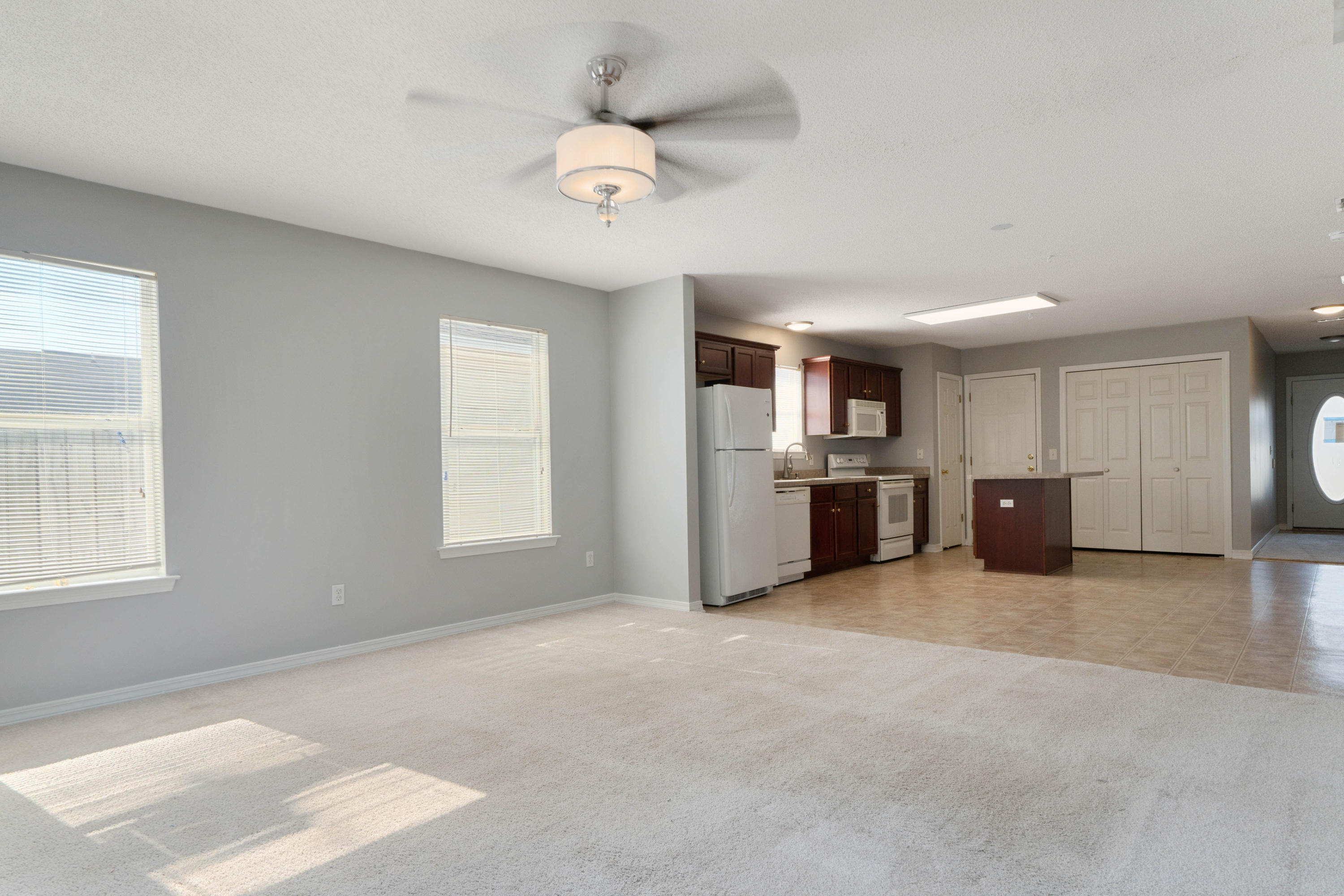 VINEYARD THE - Residential