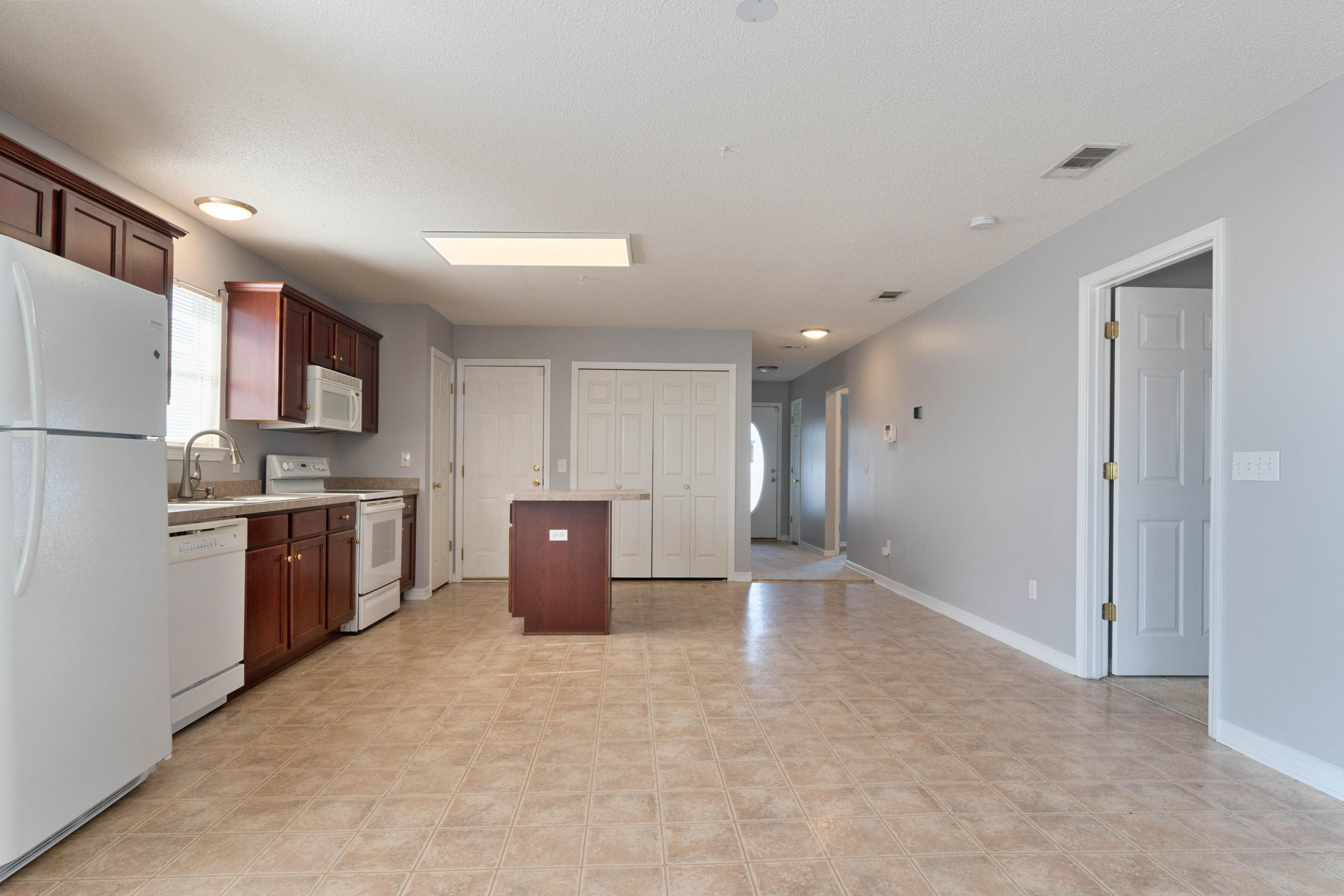 VINEYARD THE - Residential