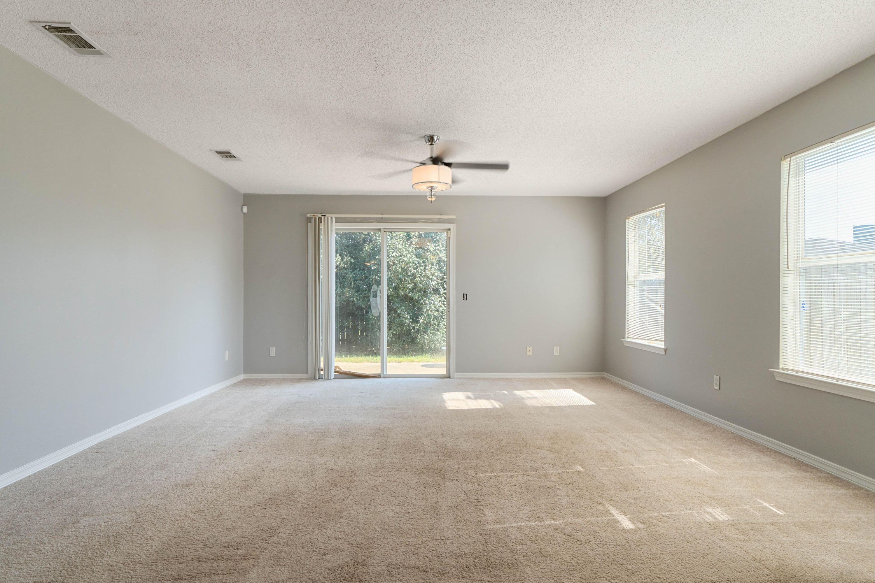 VINEYARD THE - Residential