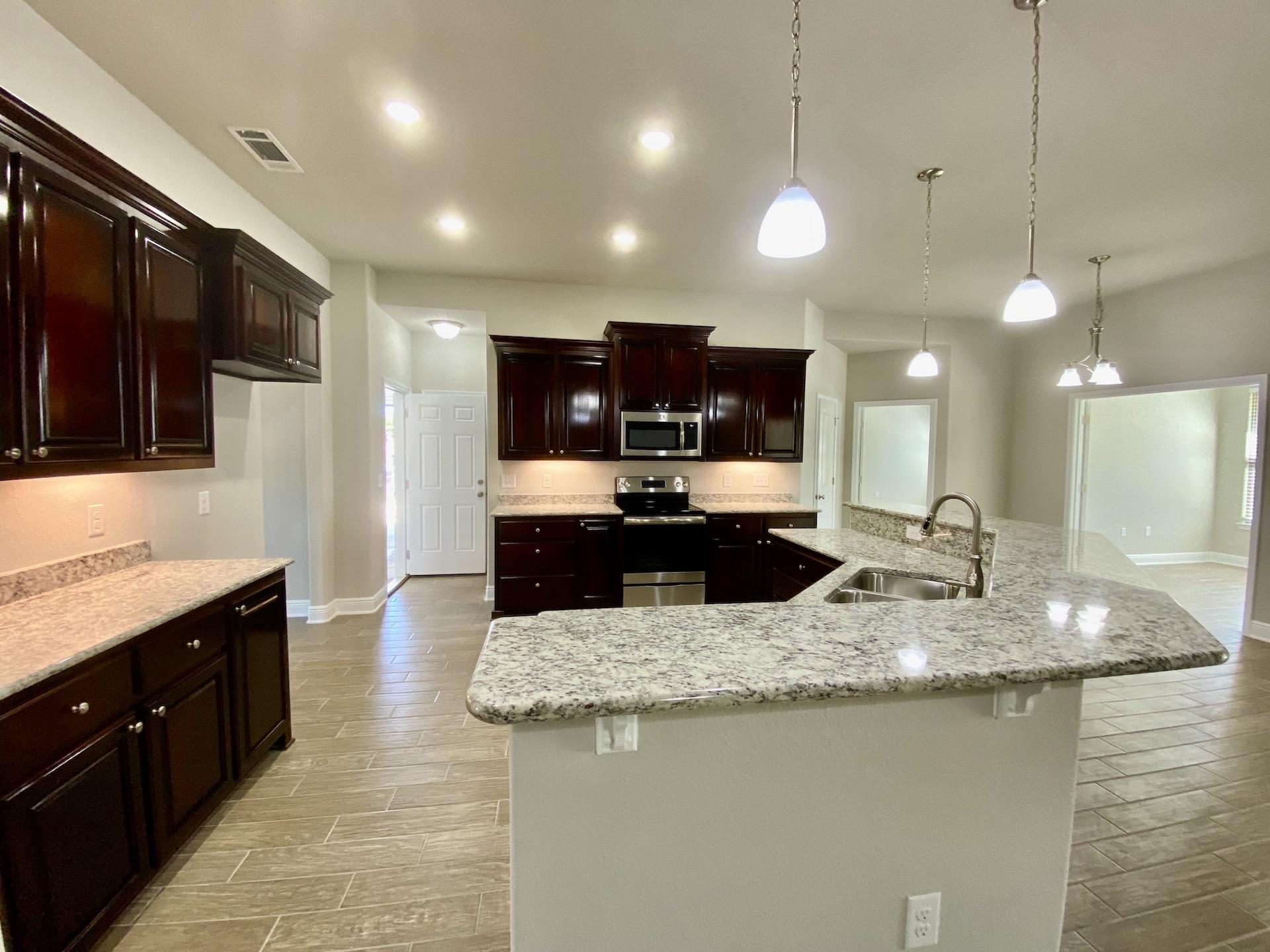 HOMEWOOD EST - Residential