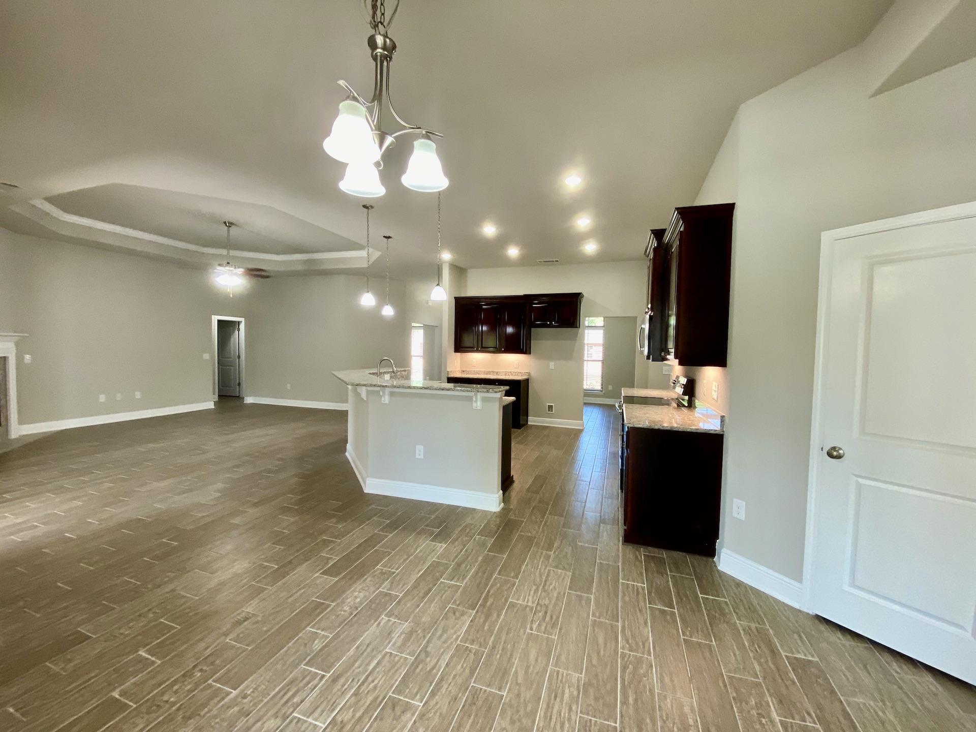 HOMEWOOD EST - Residential