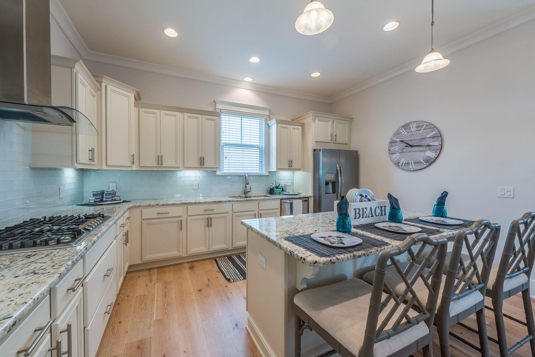 HIGHLAND PARKS - Residential