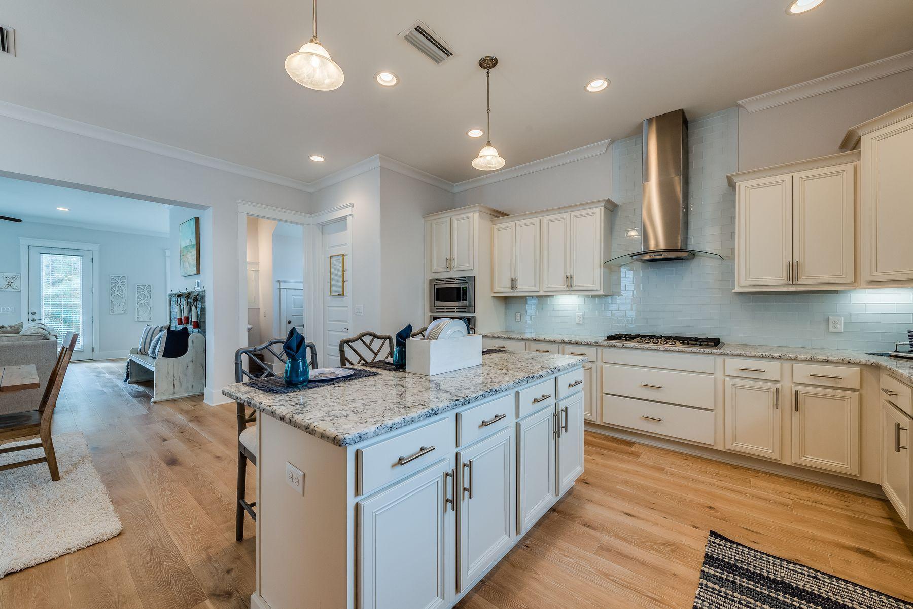HIGHLAND PARKS - Residential
