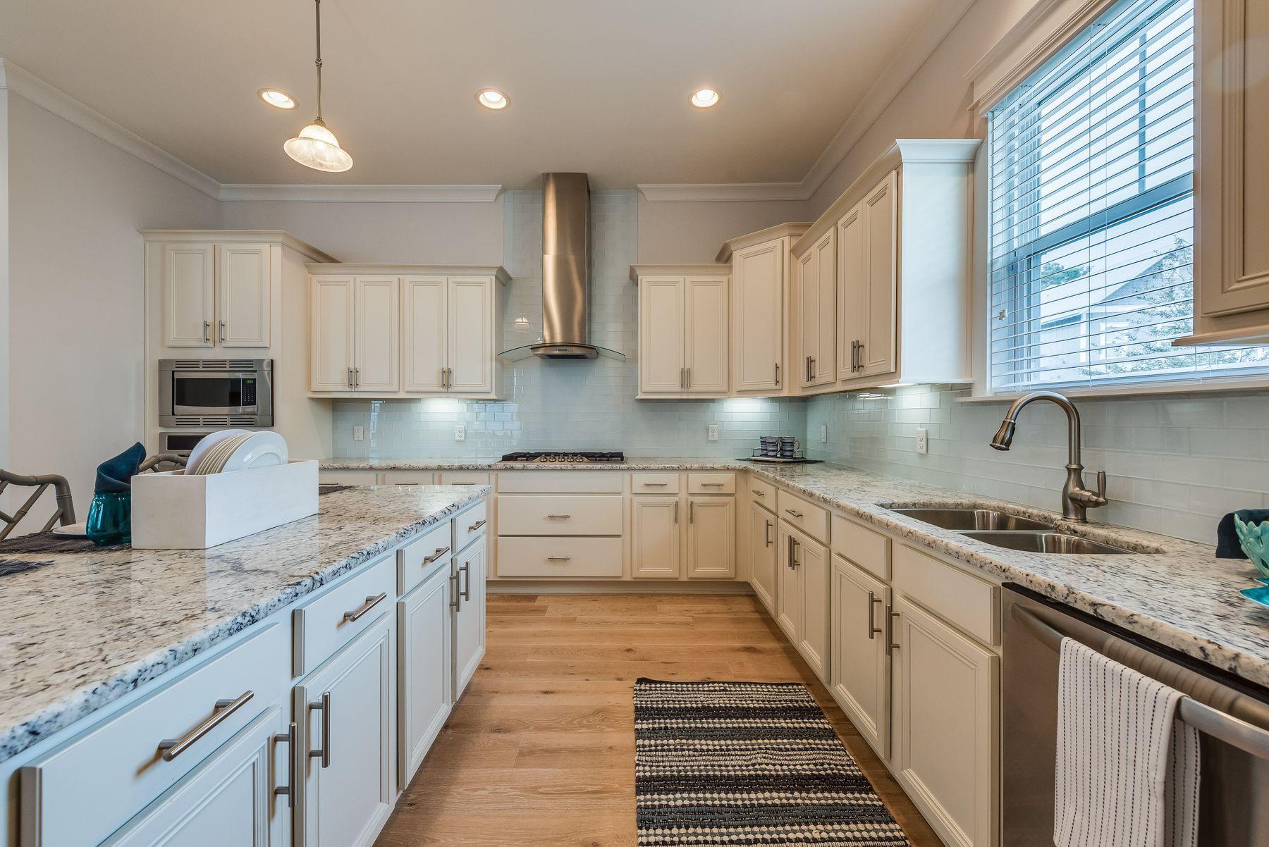 HIGHLAND PARKS - Residential