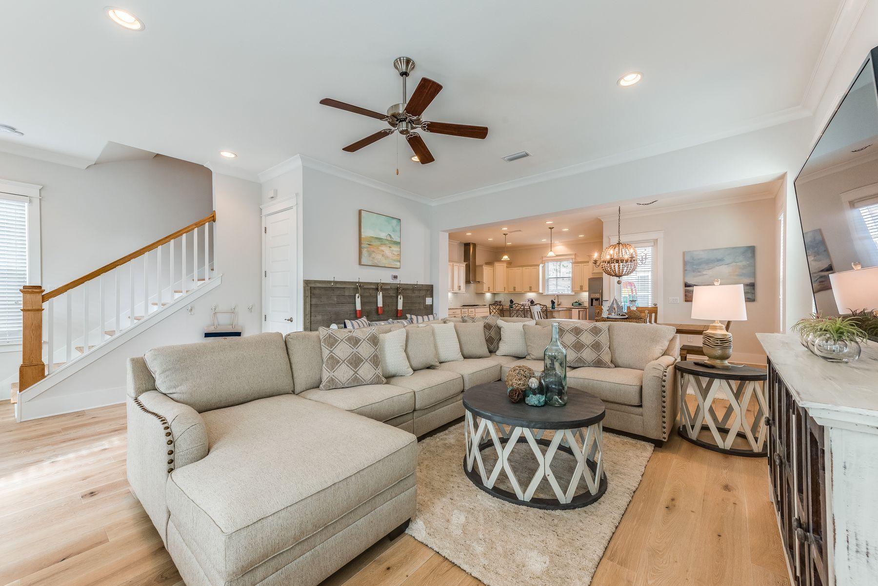 HIGHLAND PARKS - Residential