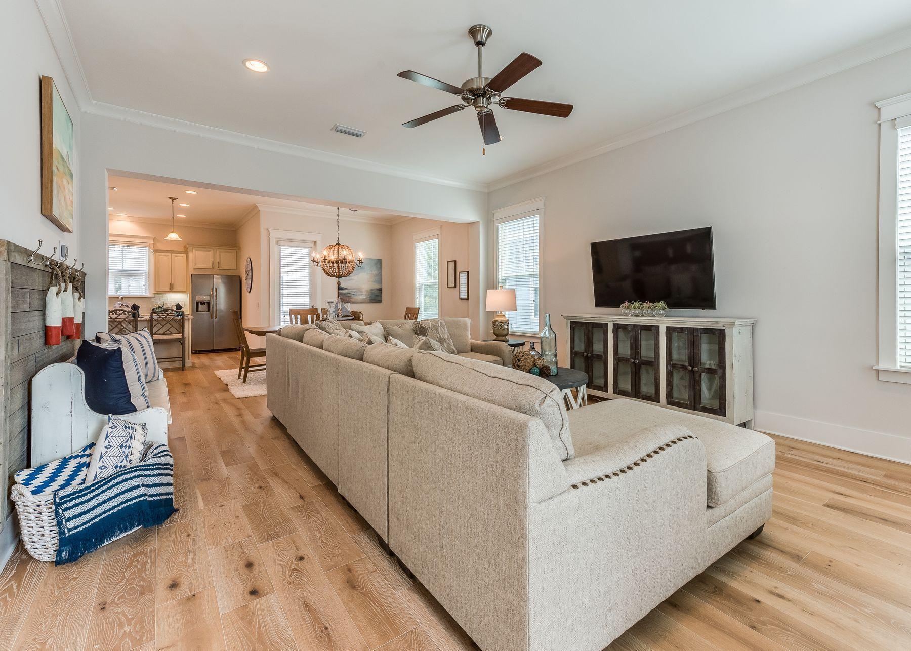 HIGHLAND PARKS - Residential
