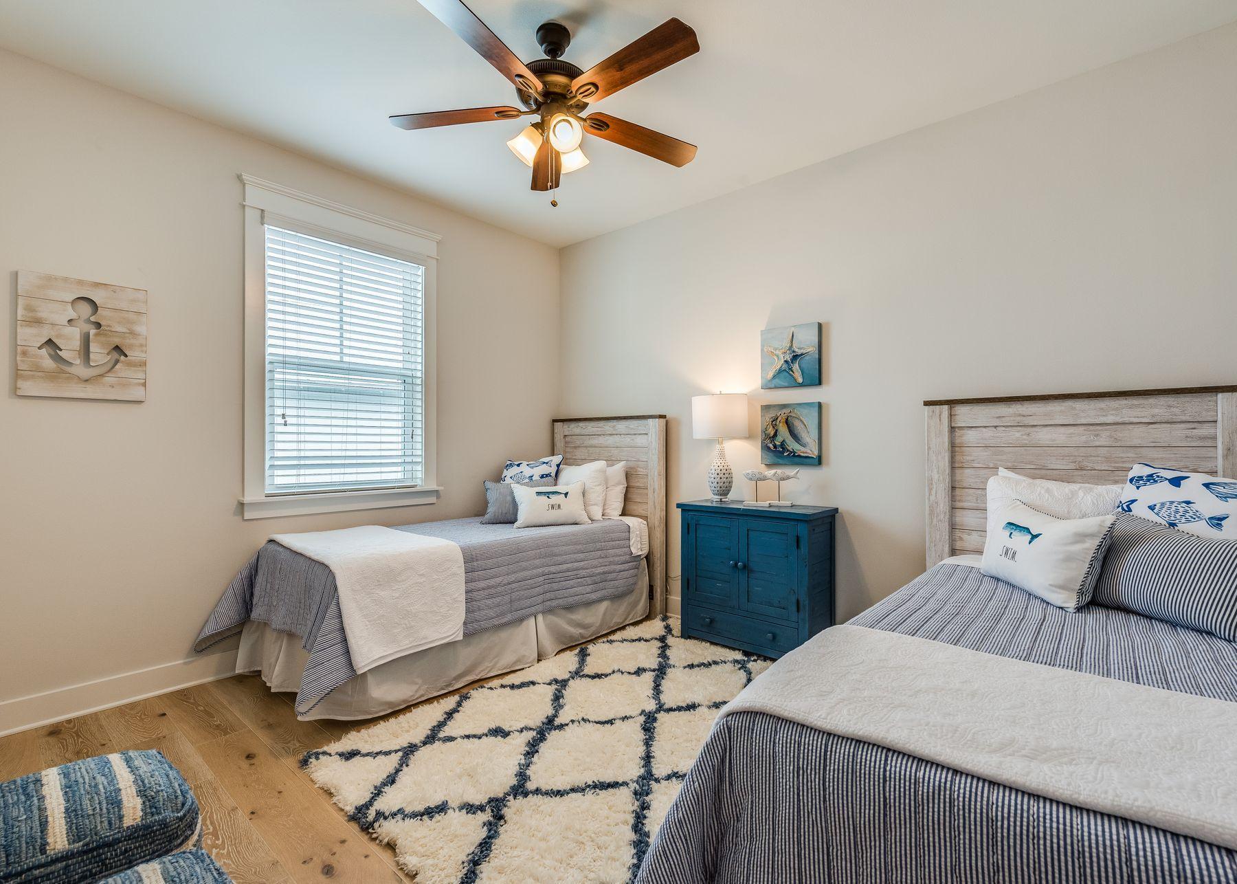 HIGHLAND PARKS - Residential