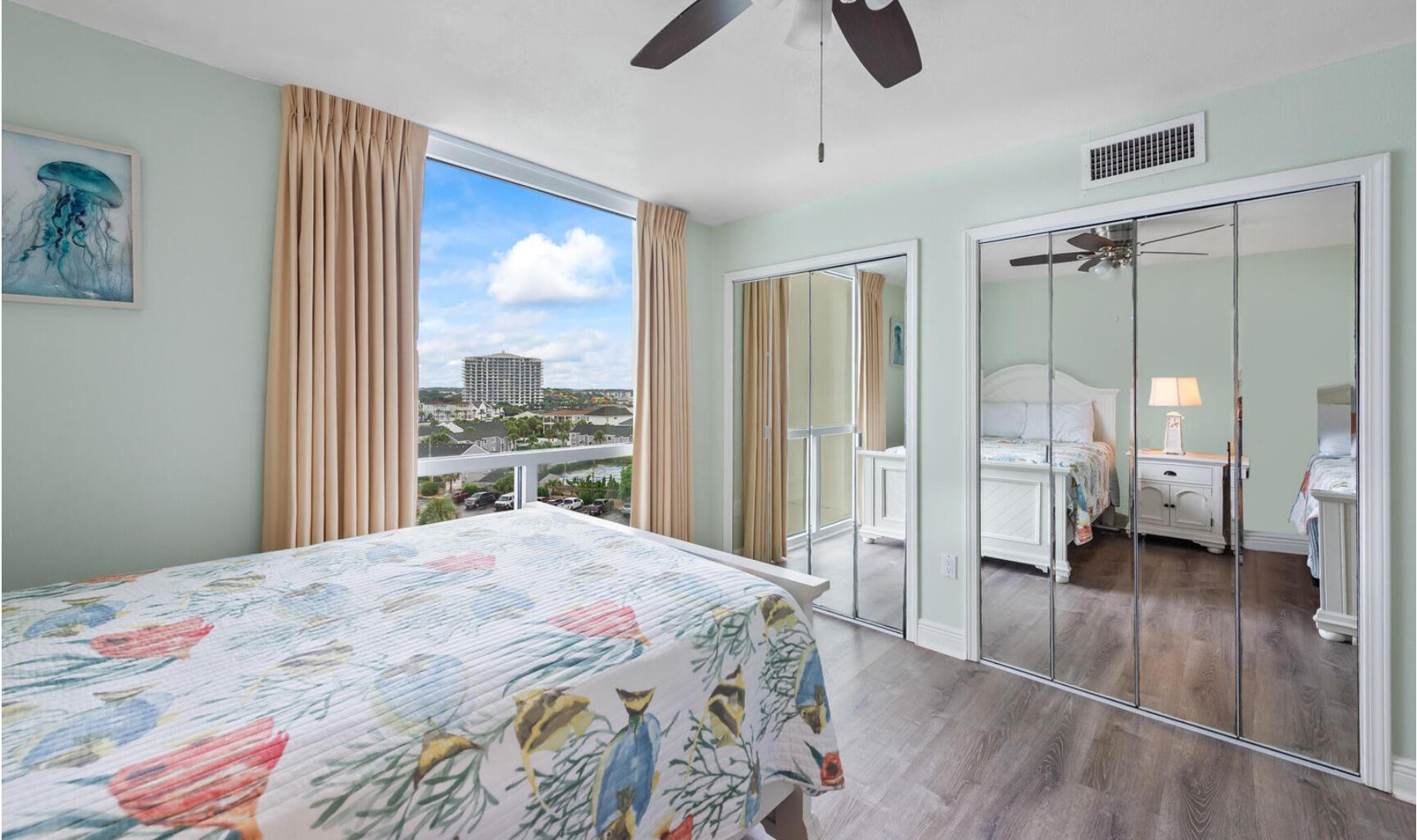 SHORELINE TOWERS 2 - Residential