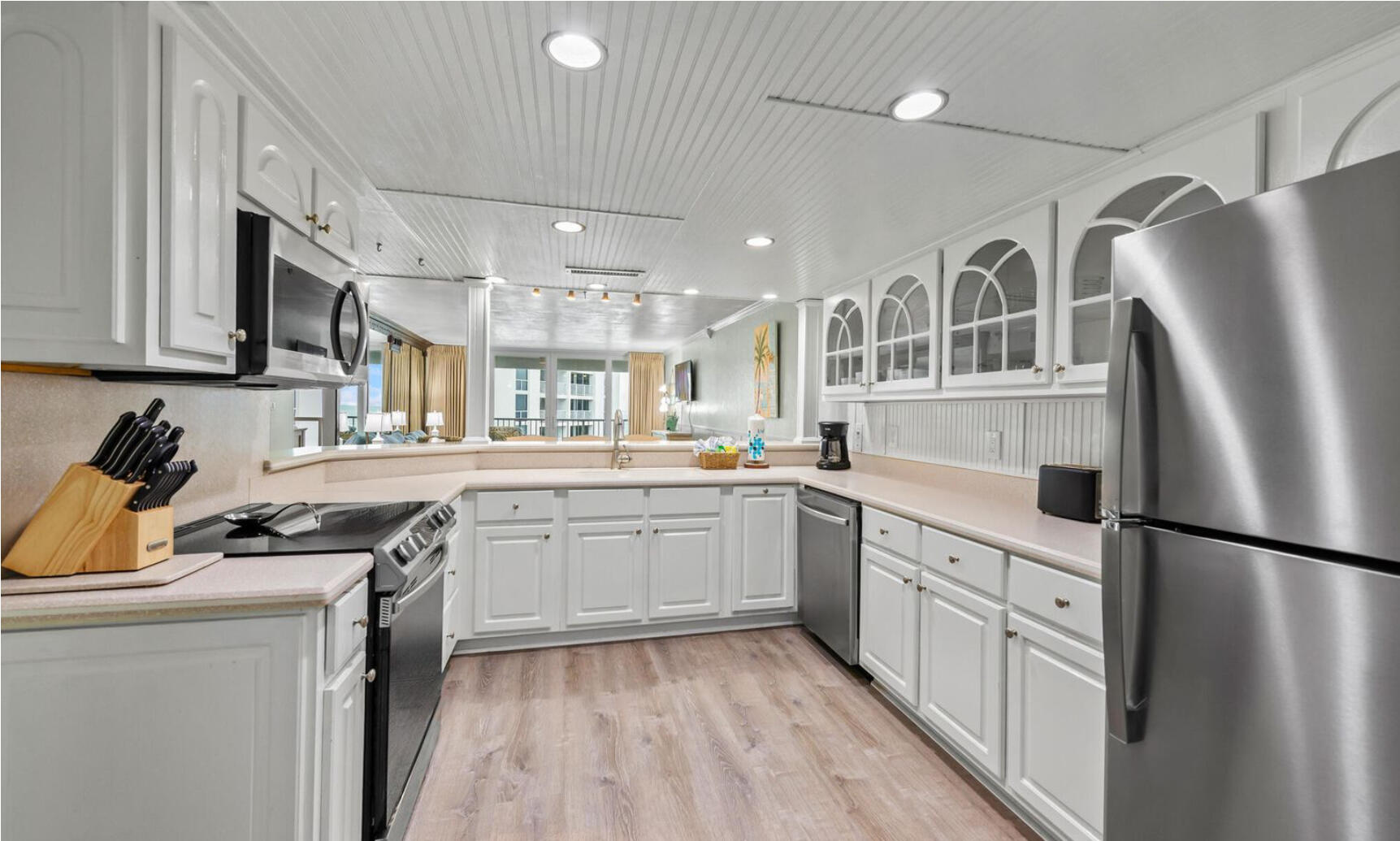 SHORELINE TOWERS 2 - Residential