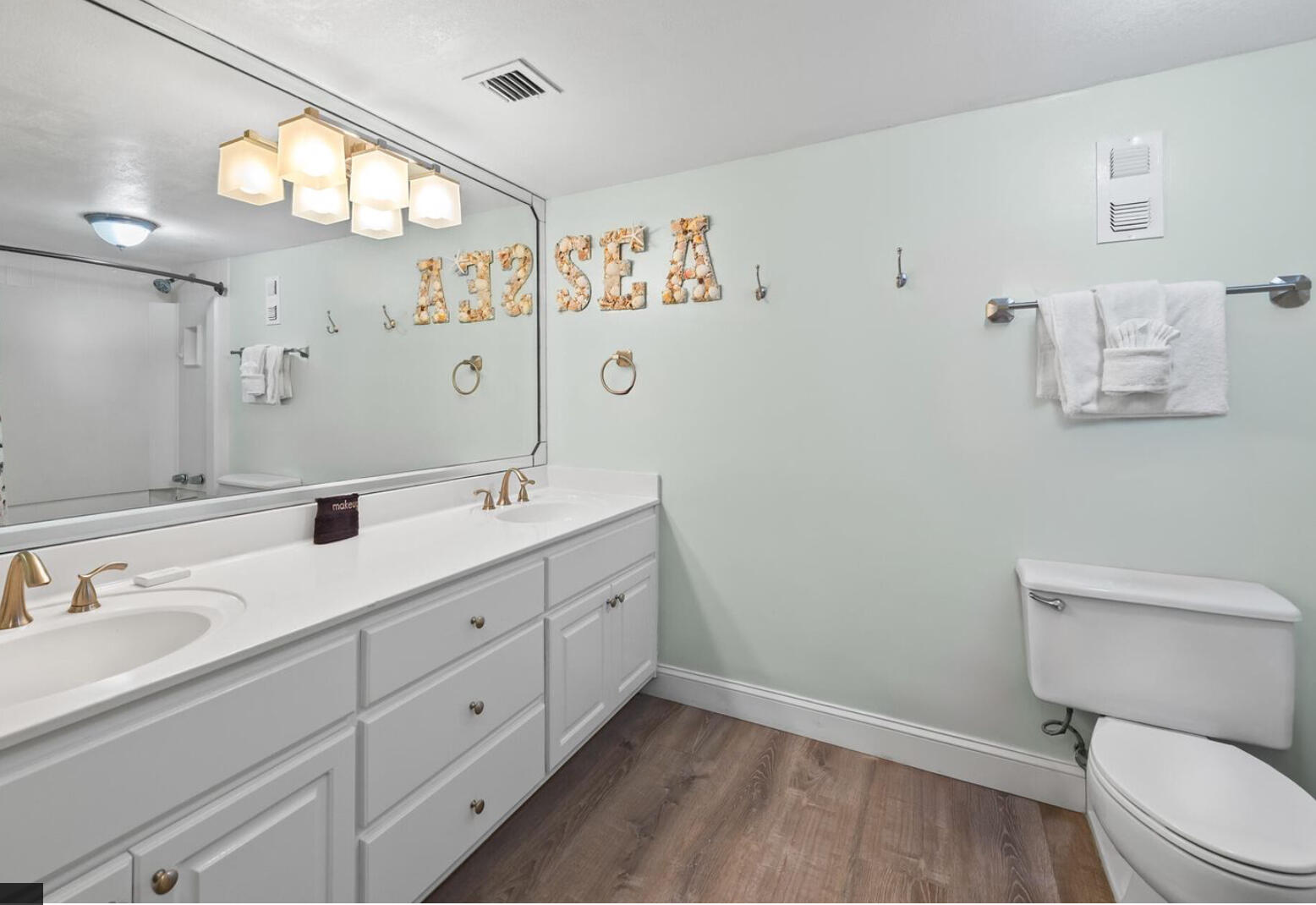 SHORELINE TOWERS 2 - Residential