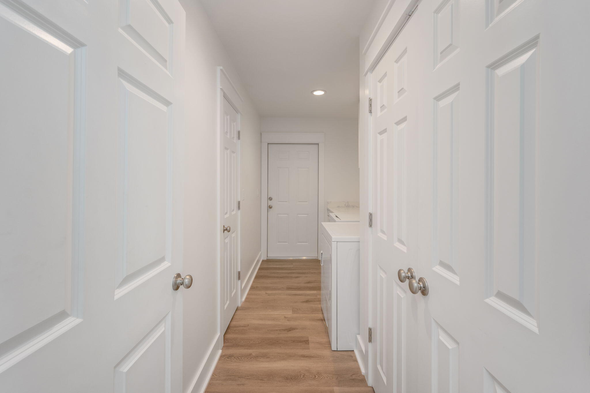 OAKWOOD HILLS UNIT 3 - Residential Lease