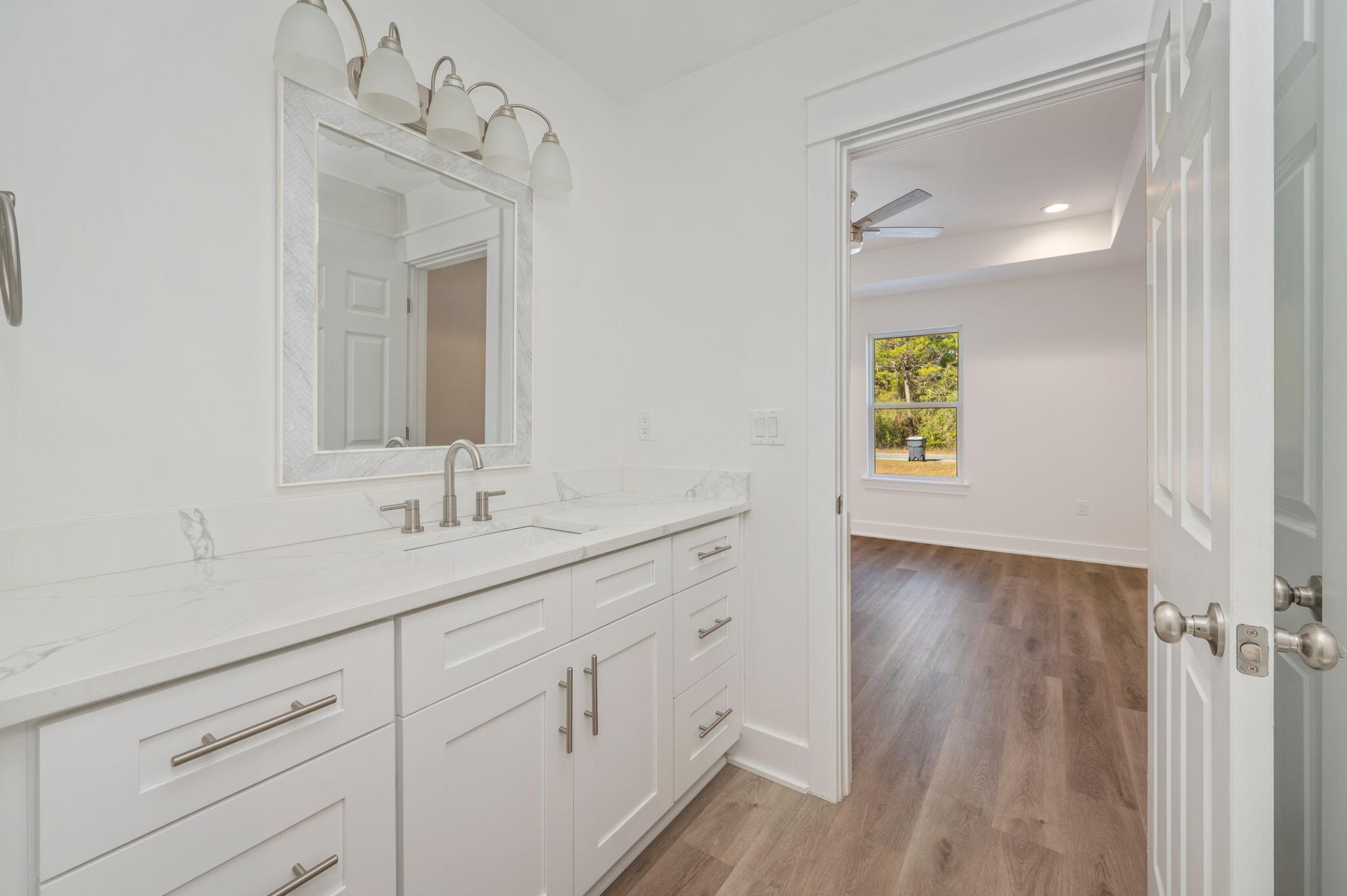 OAKWOOD HILLS UNIT 3 - Residential Lease